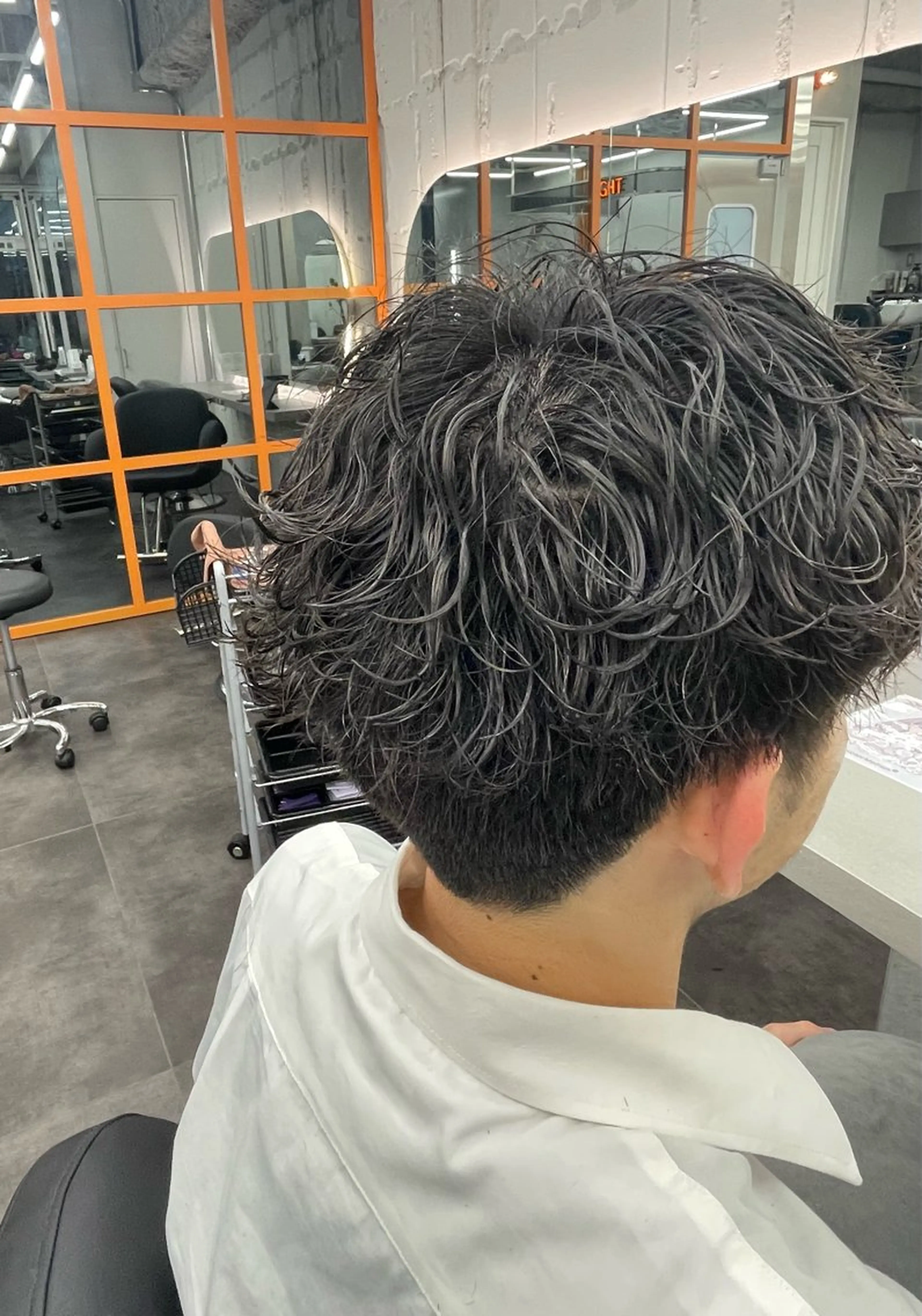 メンズカット＋ パーマ＋水トリートメントorスパ ¥13000→¥11000の写真
