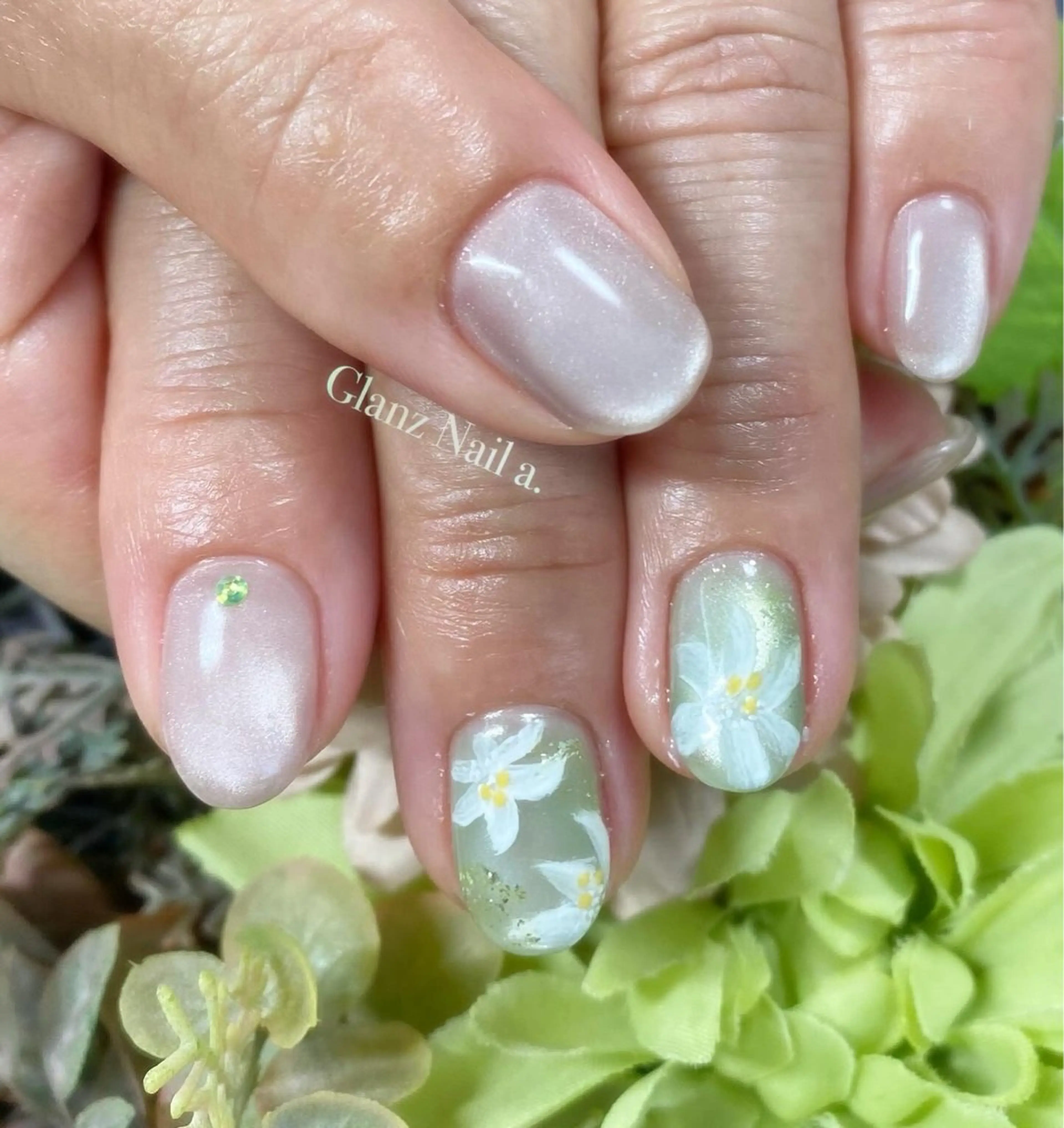 ネイル グリーン マグネットネイル ハンドネイル Glanz  Nail aのネイルデザイン