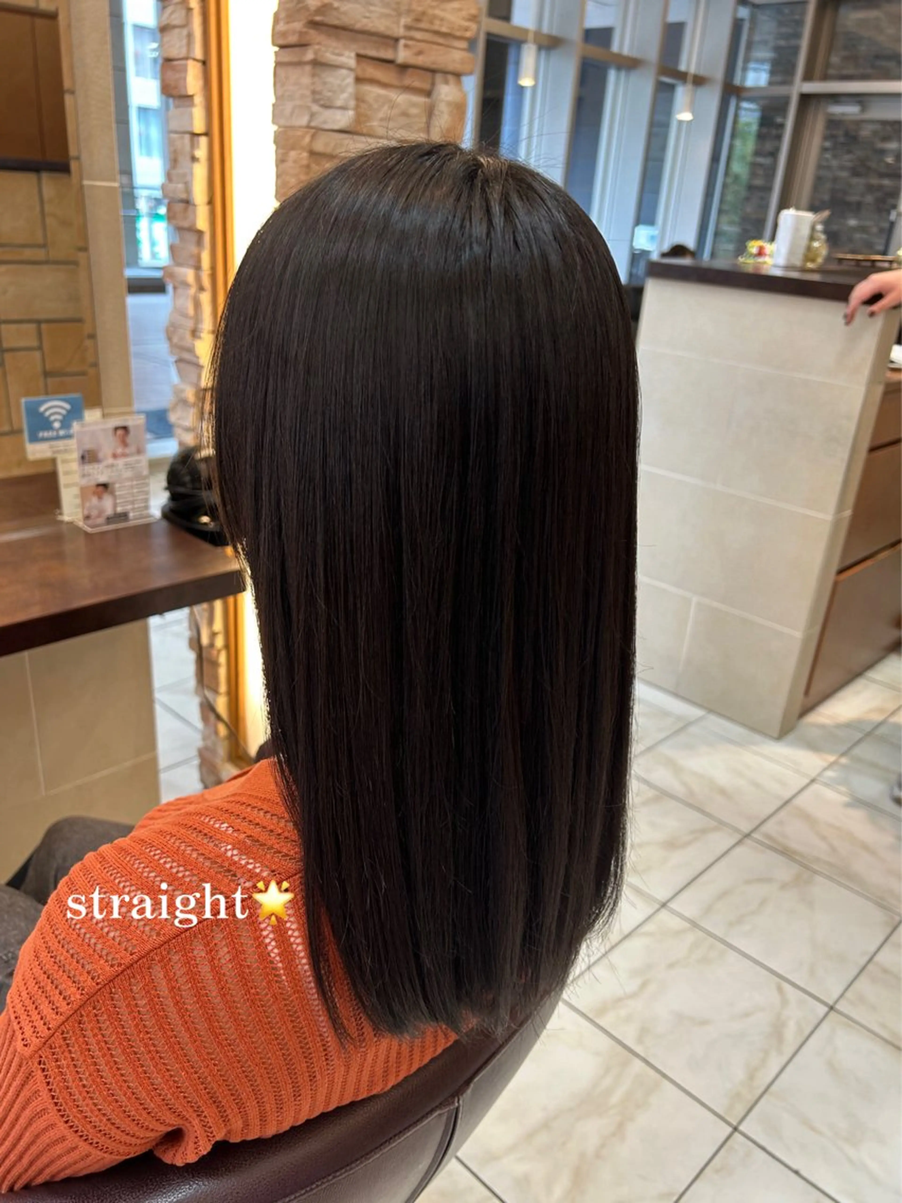 ミディアム 酸性ストレート カット 縮毛矯正 🧸HARUNA 艶髪✨透明感🫧のヘアスタイル