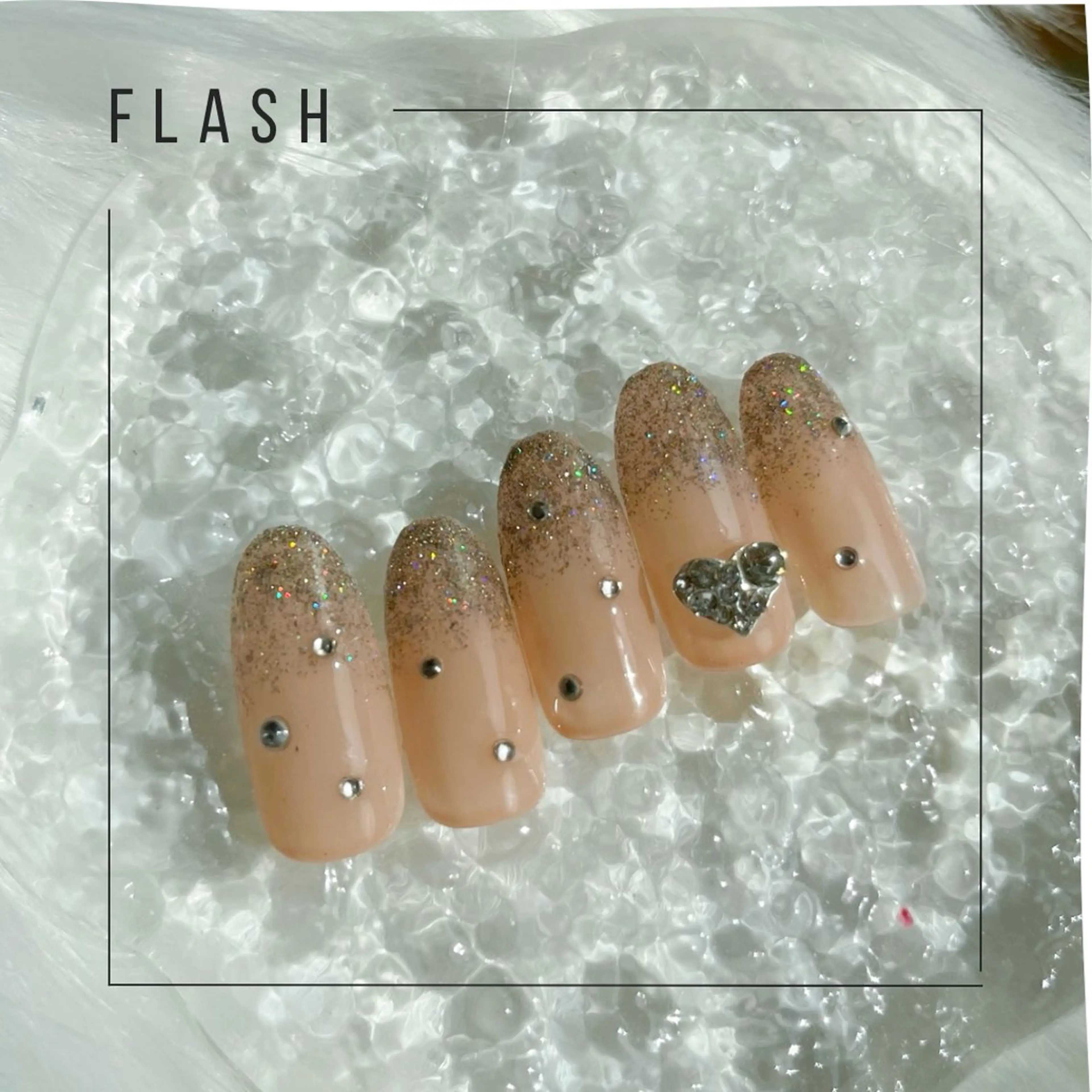 ネイル フラッシュネイル ラメ(グリッター) ラメグラデーション ハンドネイル nail salon epeのネイルデザイン