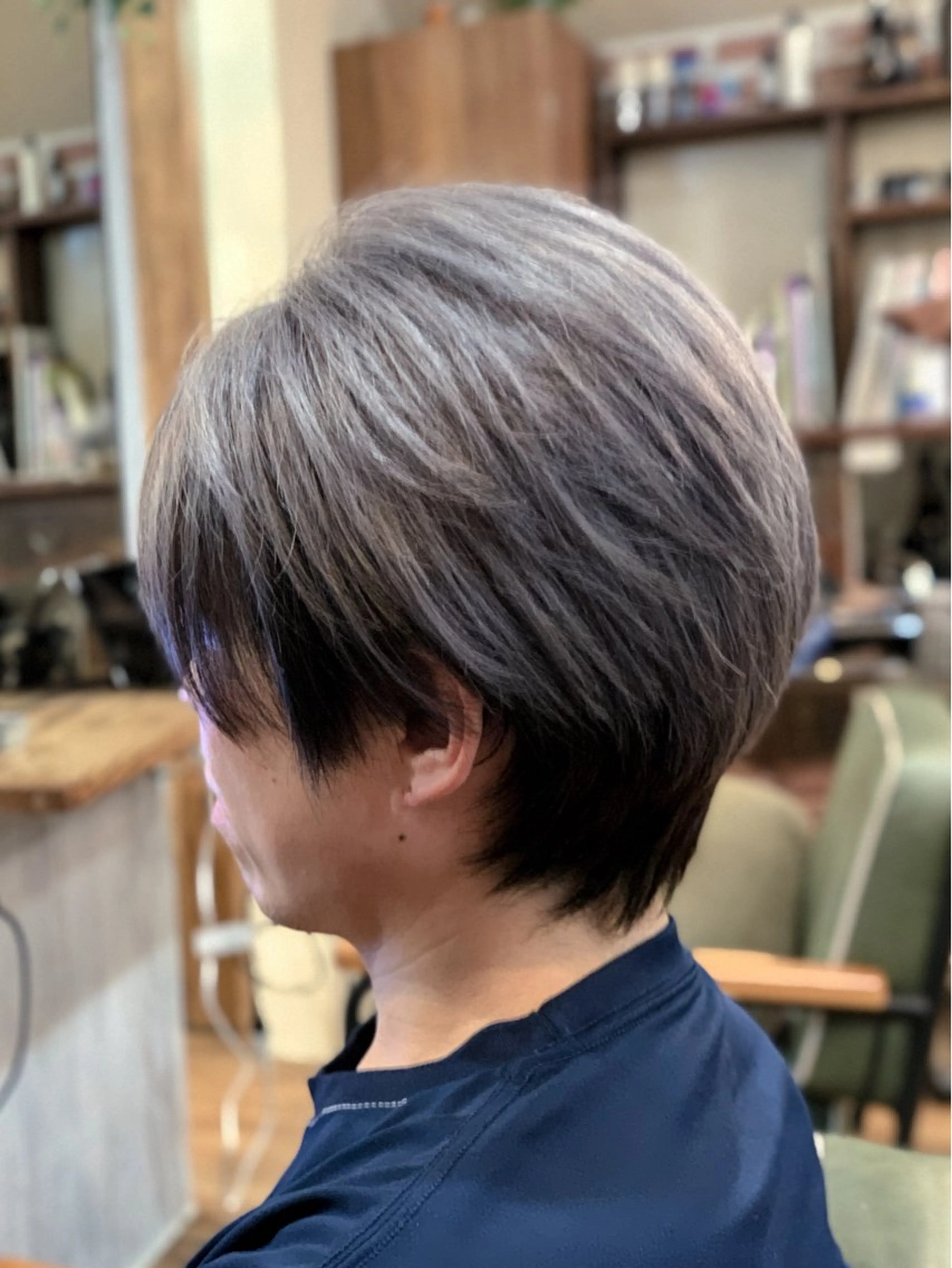 ショート カラー シルバー ホワイトシルバー affect 上大岡所属・《ブリーチカラー / 縮毛矯正》坂本爽のヘアスタイル