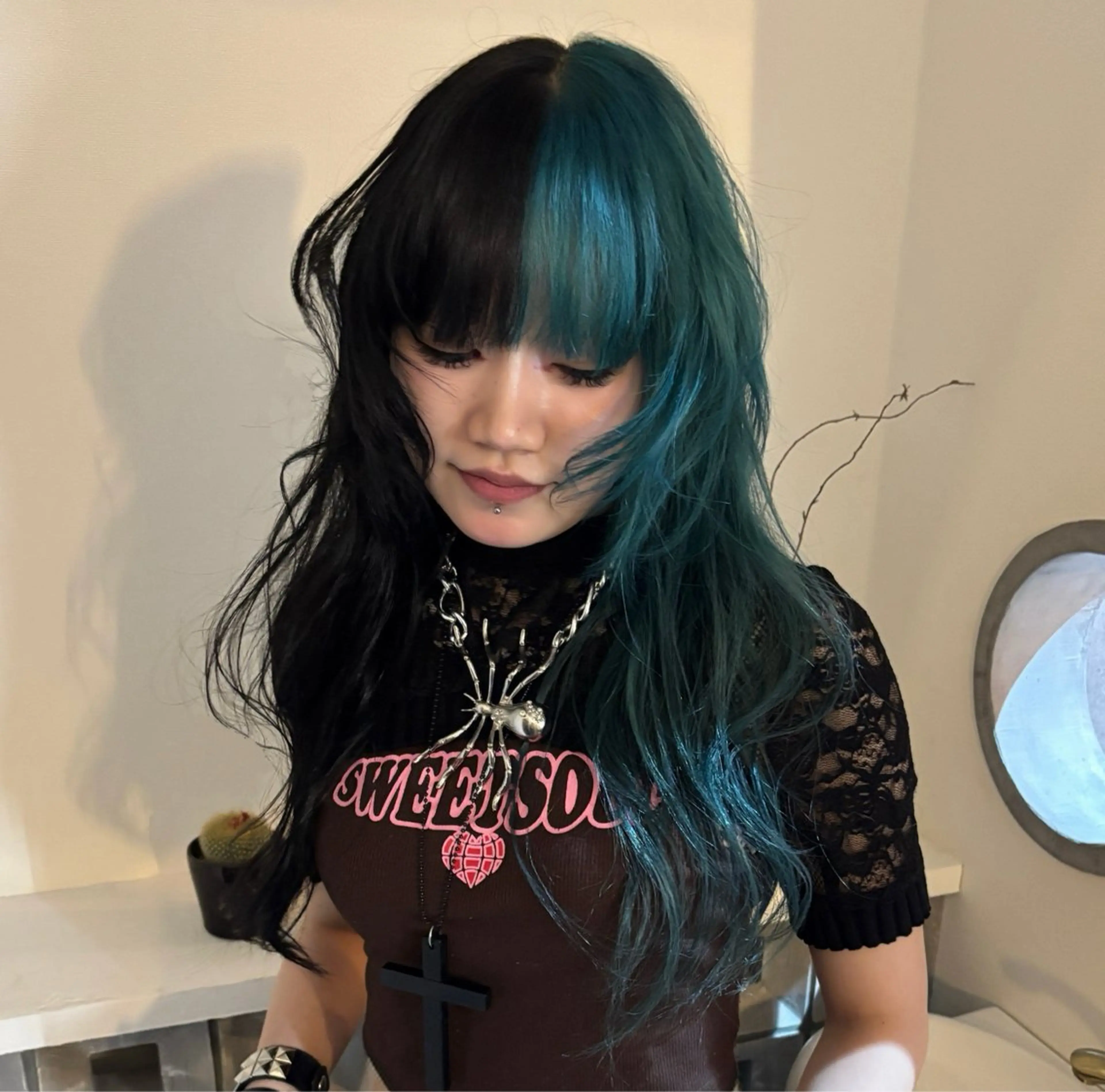 【 ‼️デザインで迷っていたらこのメニュー‼️ 】ブリーチ(リタッチも〇)+デザインカラー+艶髪トリートメント✨!!の写真