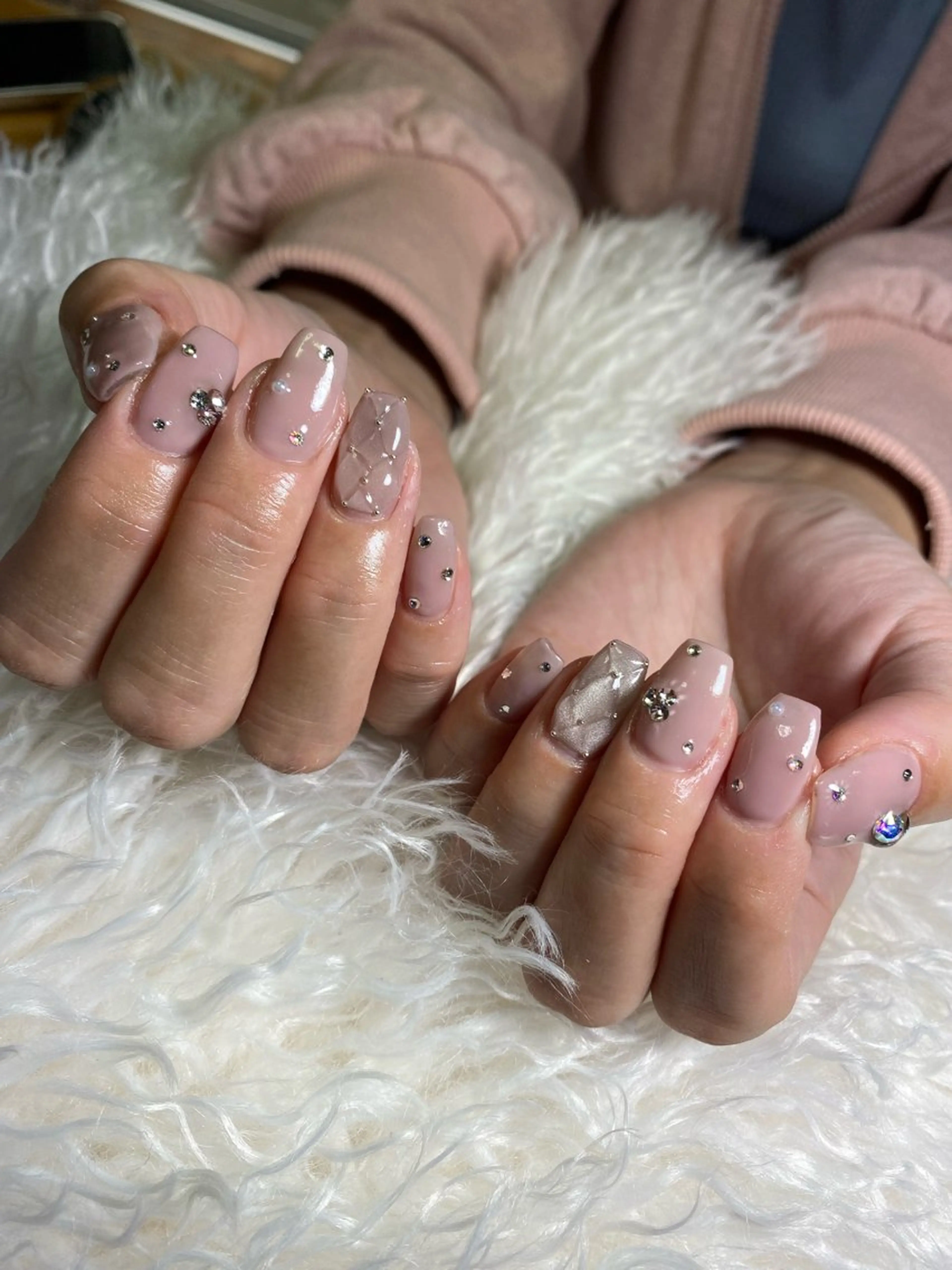 ネイル n o q r m. n a c h iのネイルデザイン