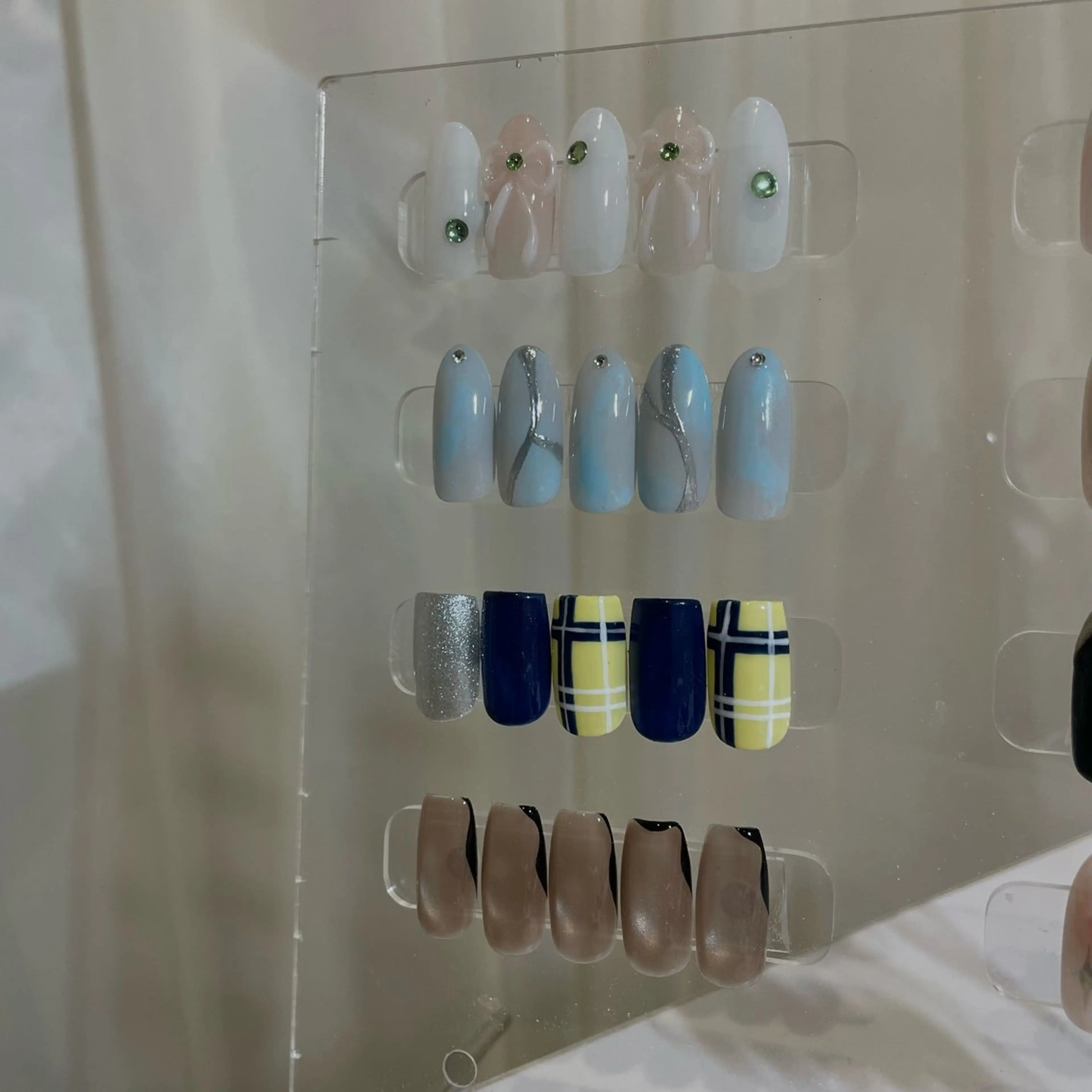 ネイル Nail　AVANCE.  西梅田店所属・岡崎 雪月のネイルデザイン