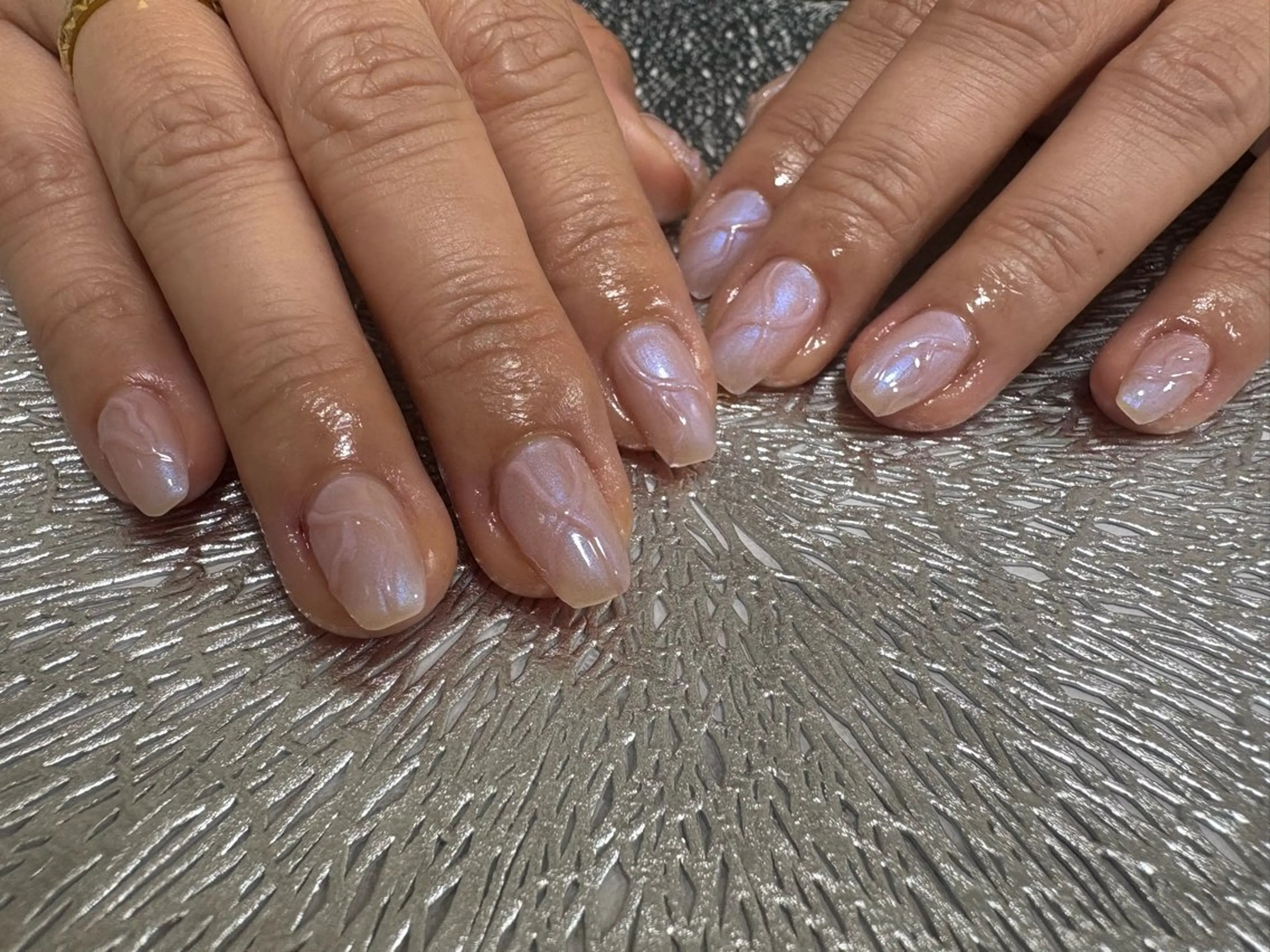 ネイル ラメ(グリッター) ピンク スクエアネイル ワンホンネイル 冬ネイル ハンドネイル ハンドケア ♡Bivi♡自爪に 優しいネイルサロンのネイルデザイン