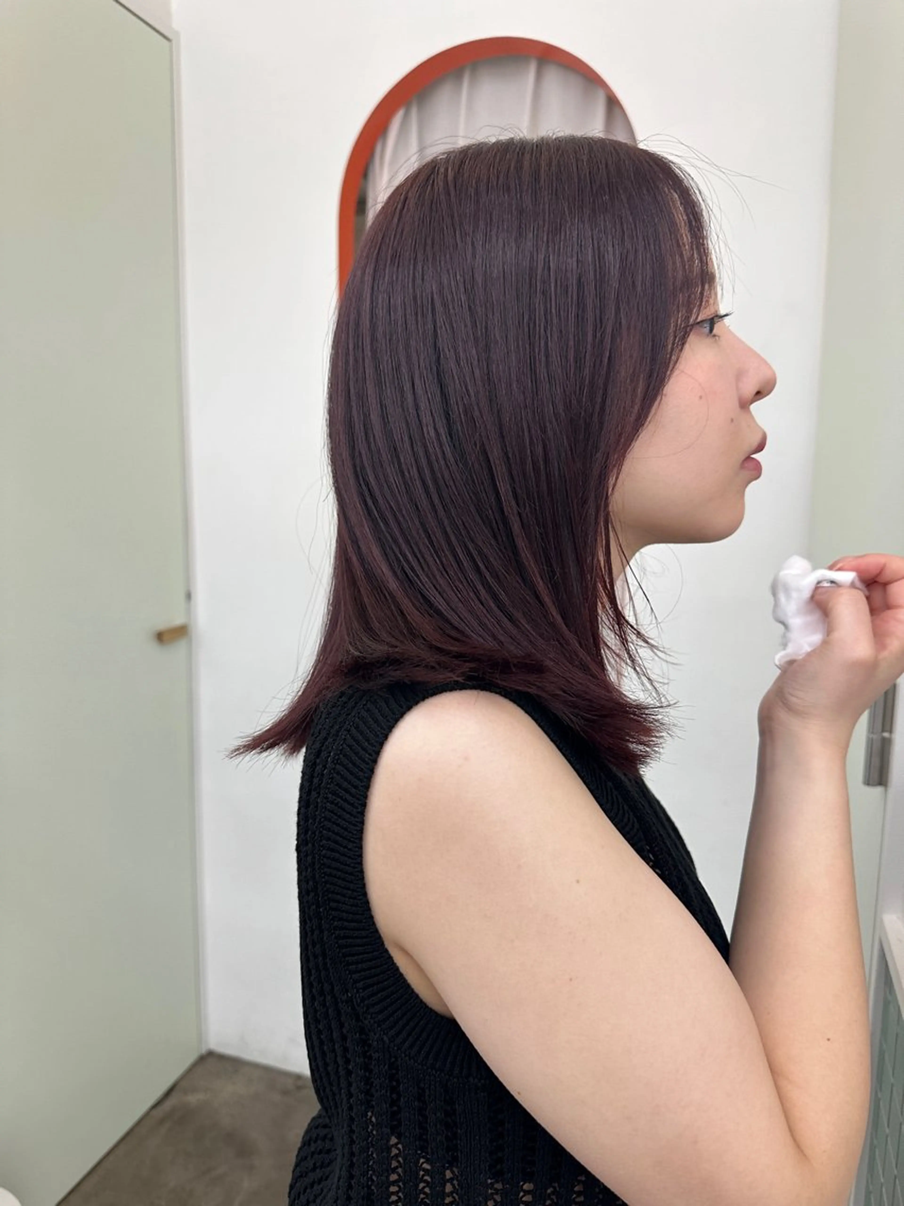 ミディアム カラー ブリーチ ボルドーカラー ブリーチなしカラー カット ヘアカラー トリートメント ボブ/レイヤー/ケア パーマ/透明感カラーのヘアスタイル