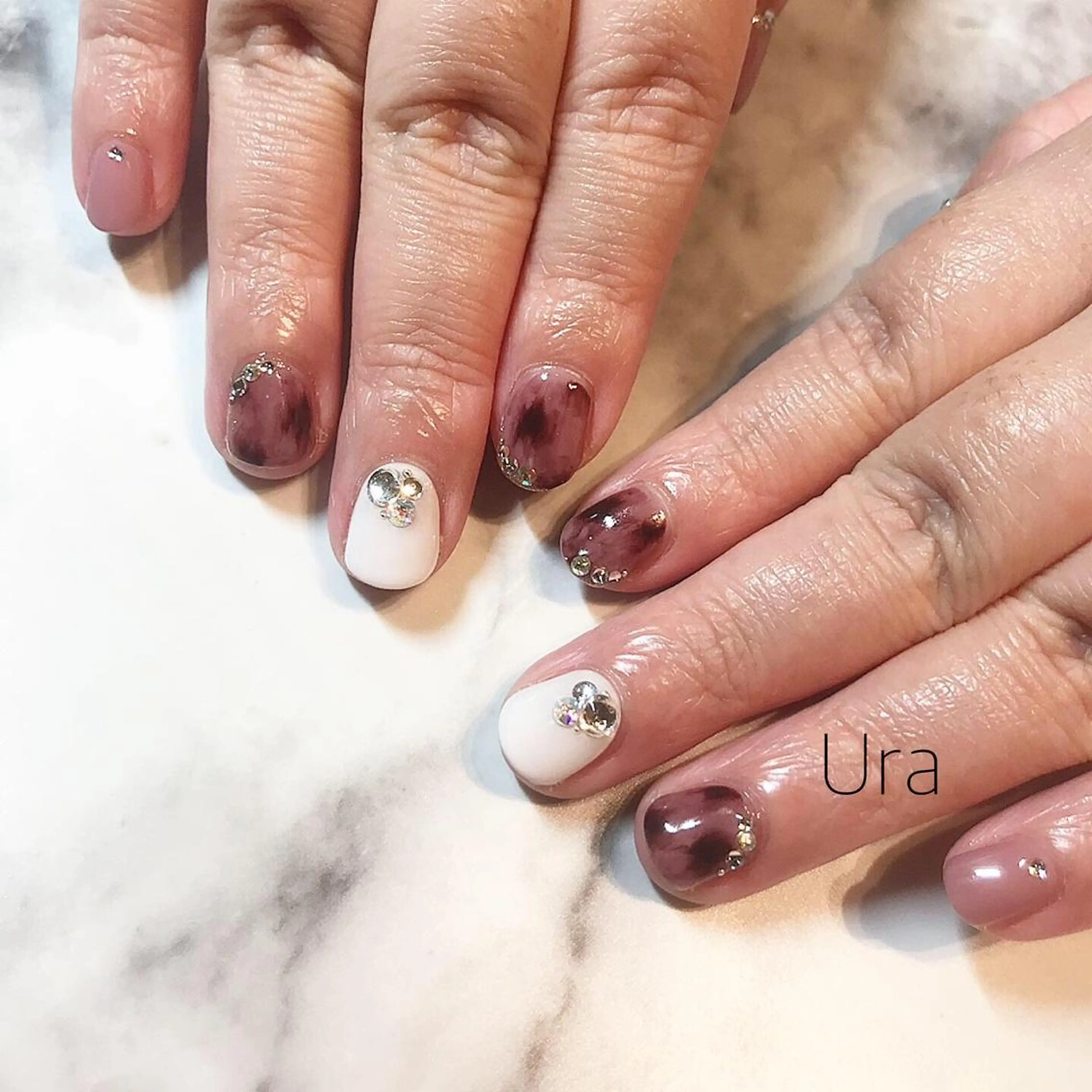 ネイル UrakoNail 《nail》のネイルデザイン