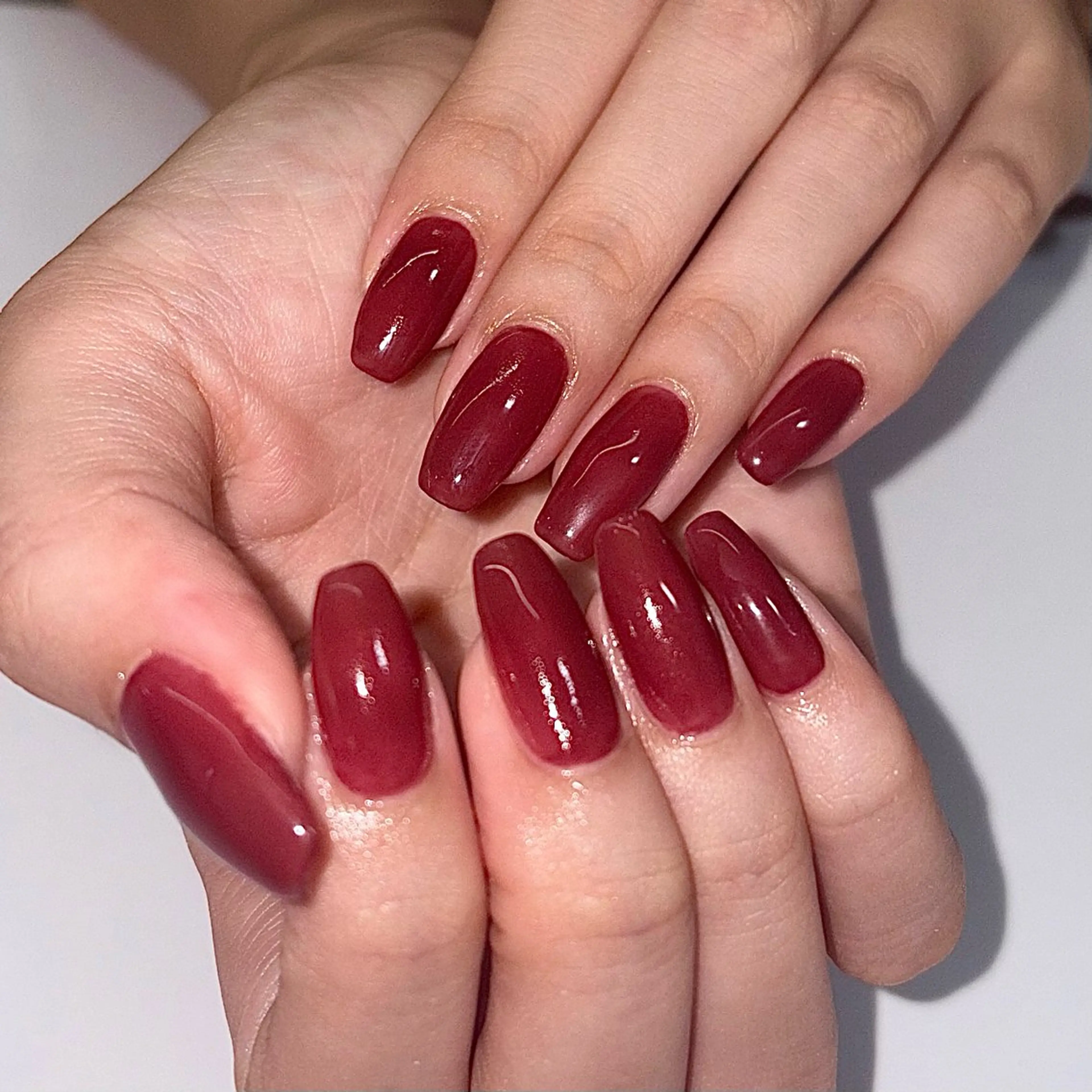 ネイル ワンカラーネイル 赤色 eyelash&nail Lucia 難波店所属・田中 美羽のマツエク・マツパデザイン