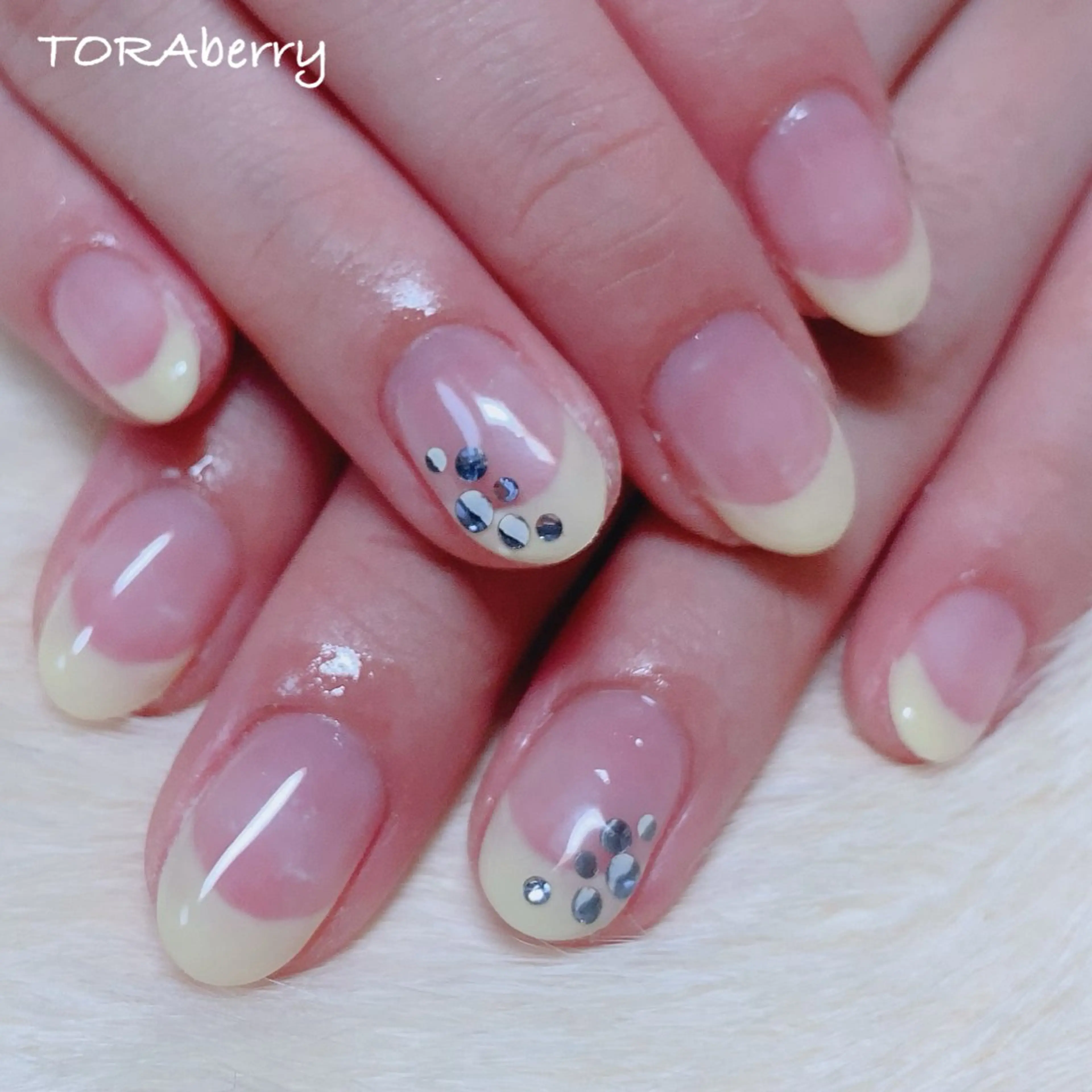 ネイル ハンドネイル ネイリスト なつみのネイルデザイン