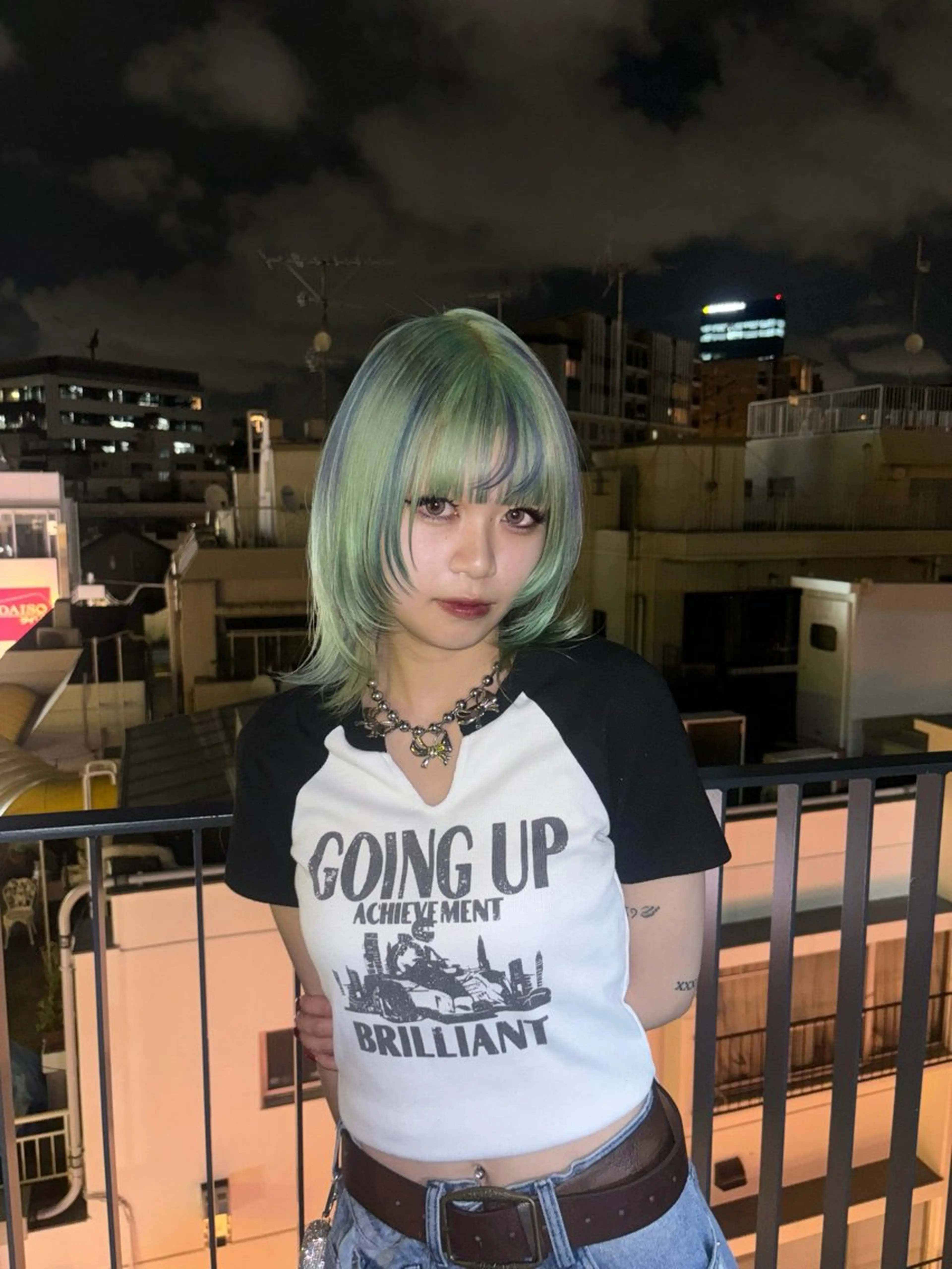 ショート カラー ミリ/原宿/ハイ トーンカラー💫のヘアスタイル