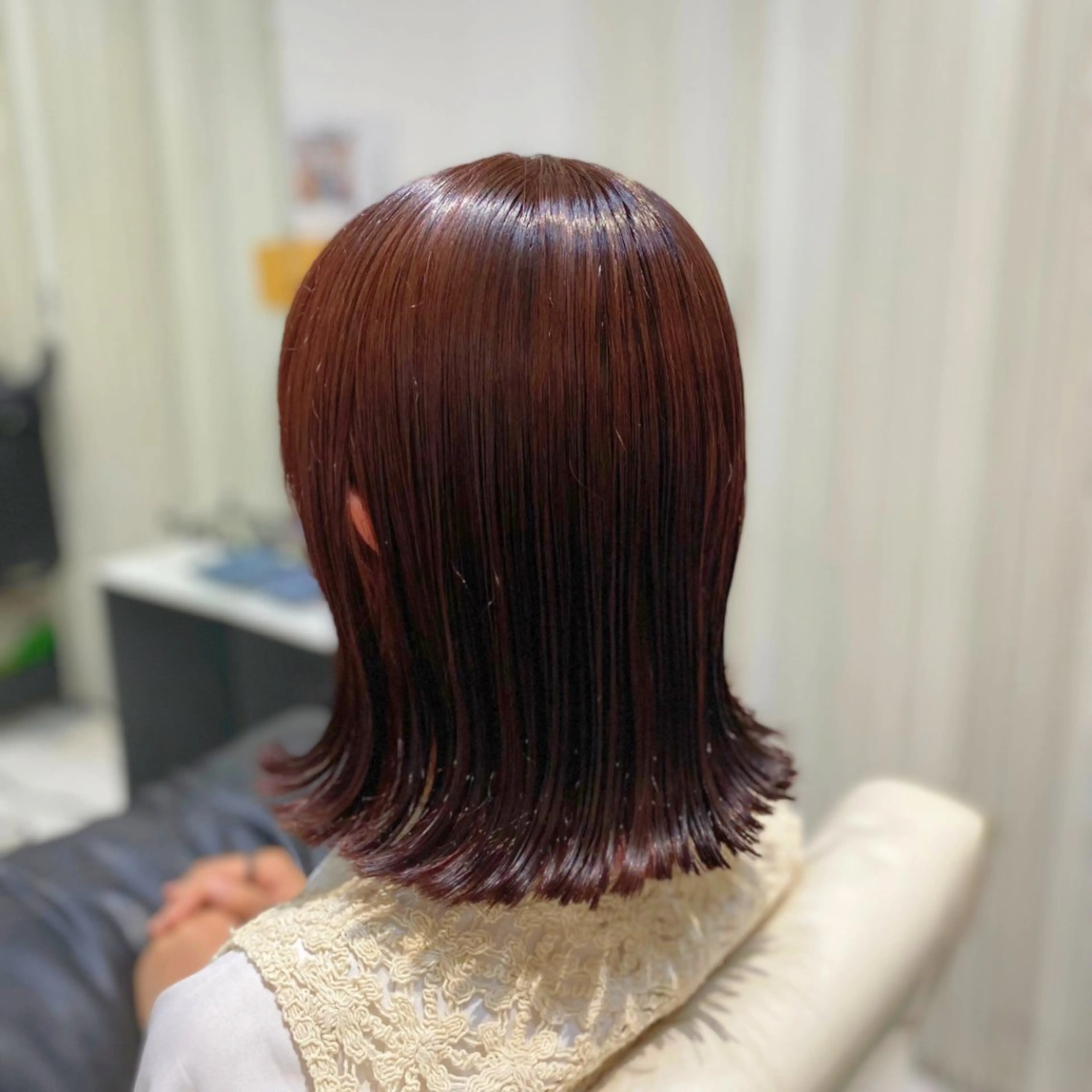 ミディアム カット ヘアカラー トリートメント YASU🍎ボブ/ 赤系カラー/髪質改善のヘアスタイル