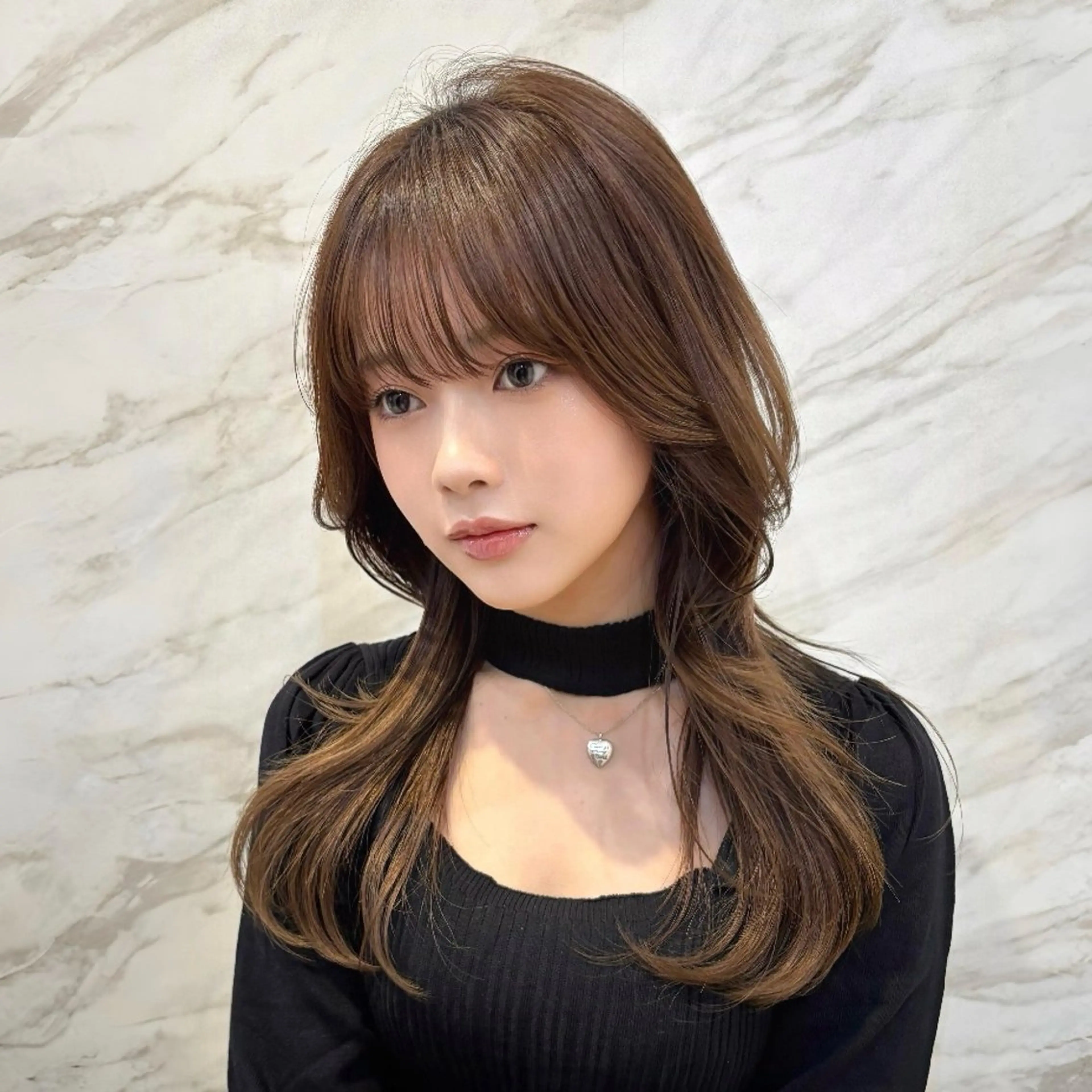 ロング ヨシンモリ 韓国風ヘア レイヤーカット 🖤銀座《韓国ヘア ✨》ともき🩶のヘアスタイル