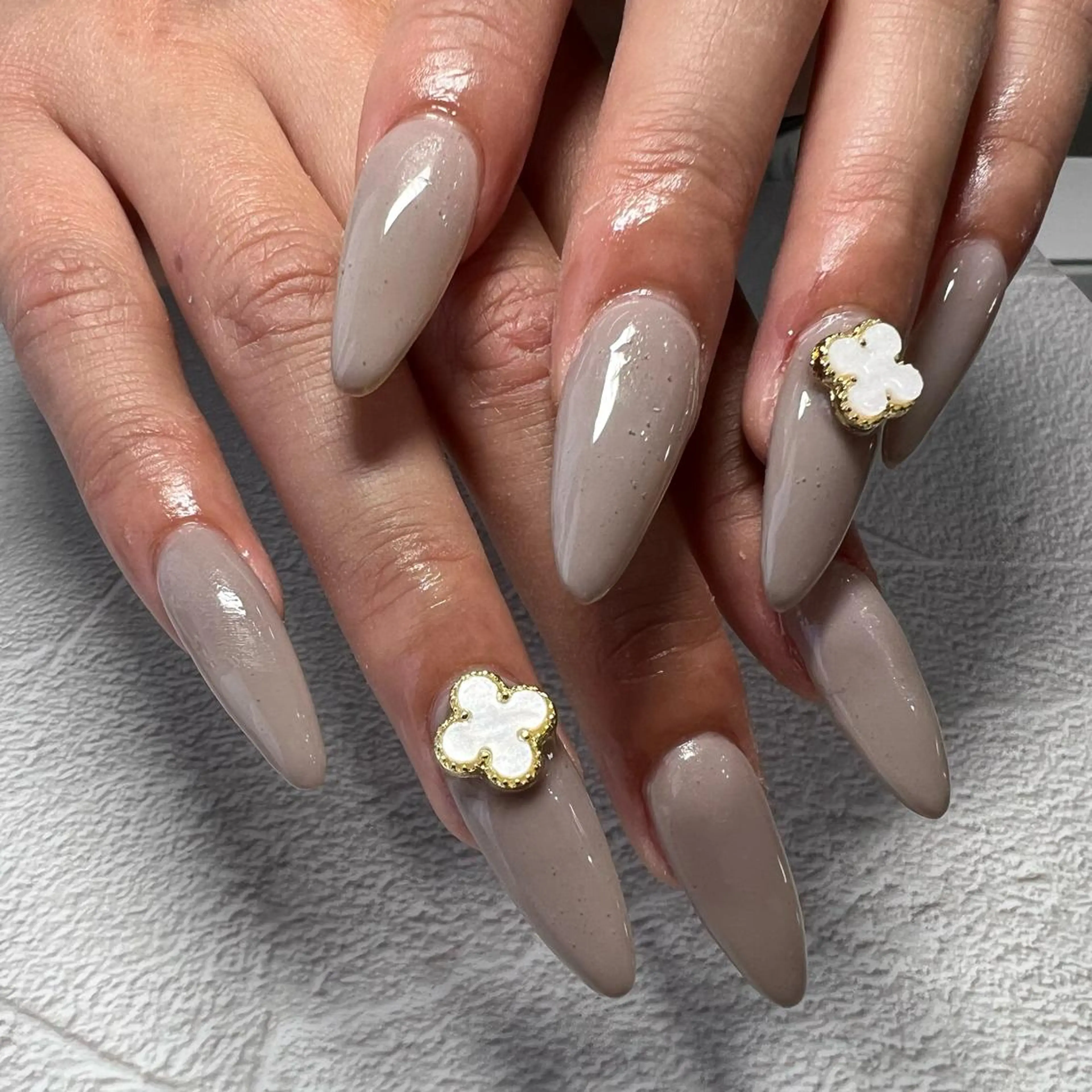 ロング ネイル スカルプネイル nail salon émuのネイルデザイン