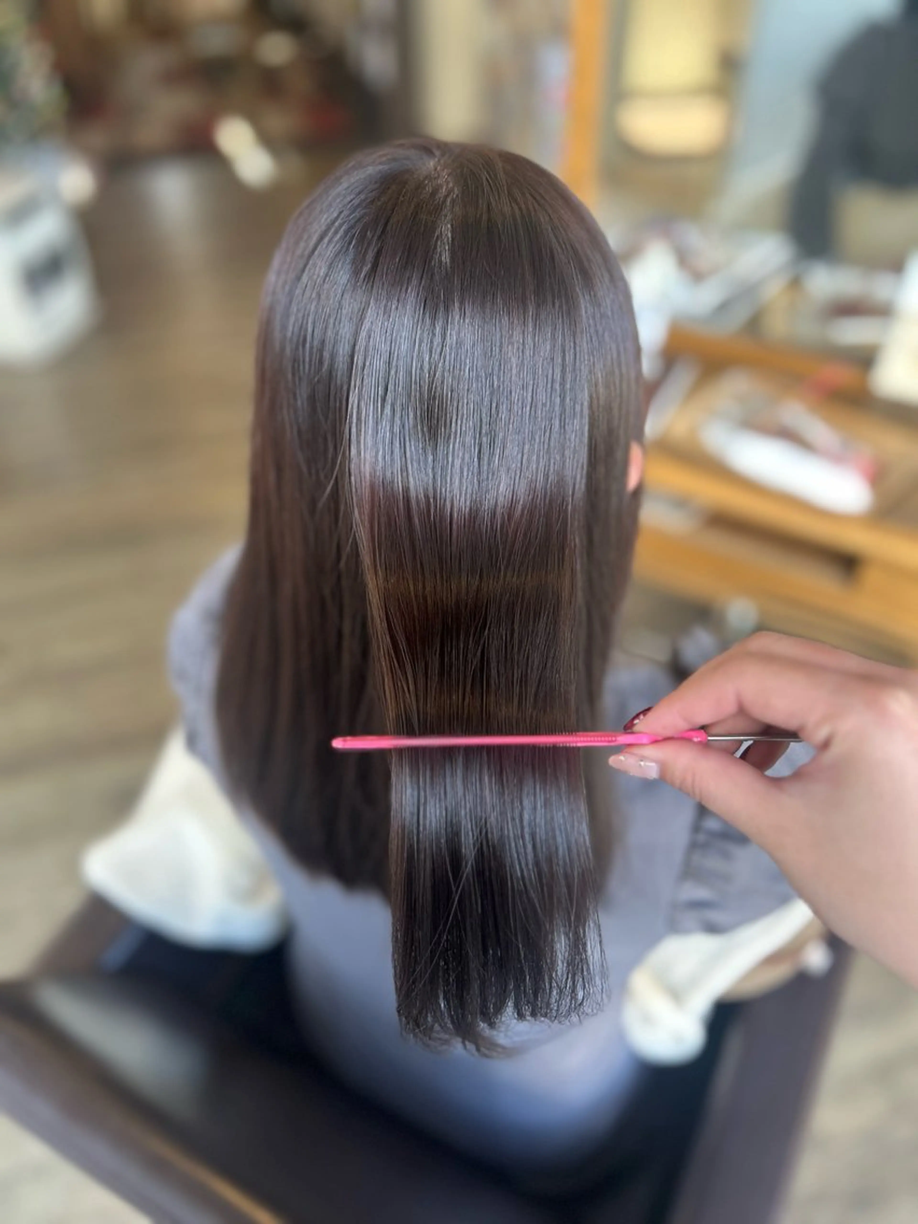 ロング カラー ブラウンカラー ラベンダーカラー 髪質改善 カット ヘアカラー トリートメント Morpho Hair Product所属・井上 花音のヘアスタイル