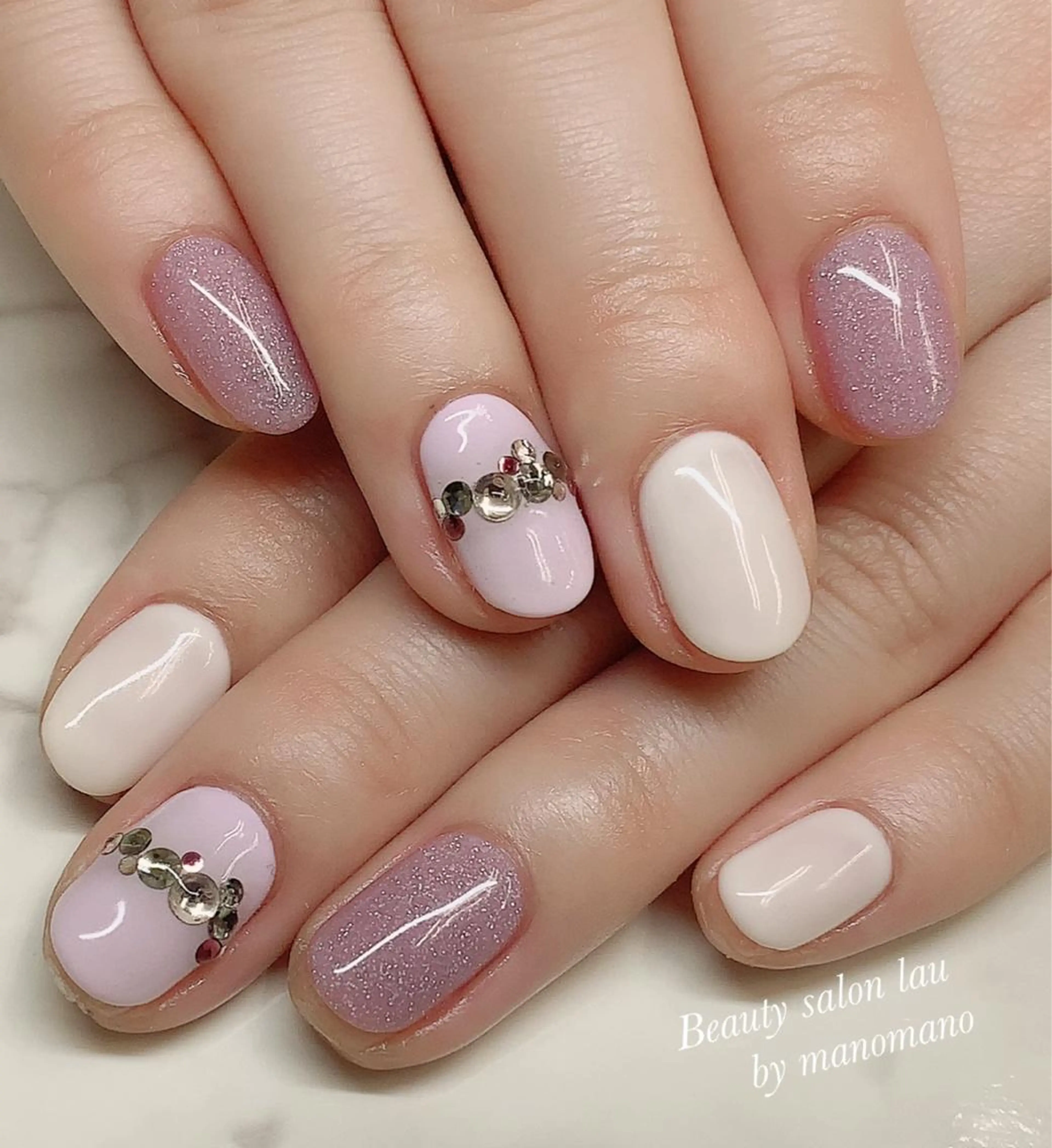 ネイル ラウバイマノマノ なかざとのネイルデザイン