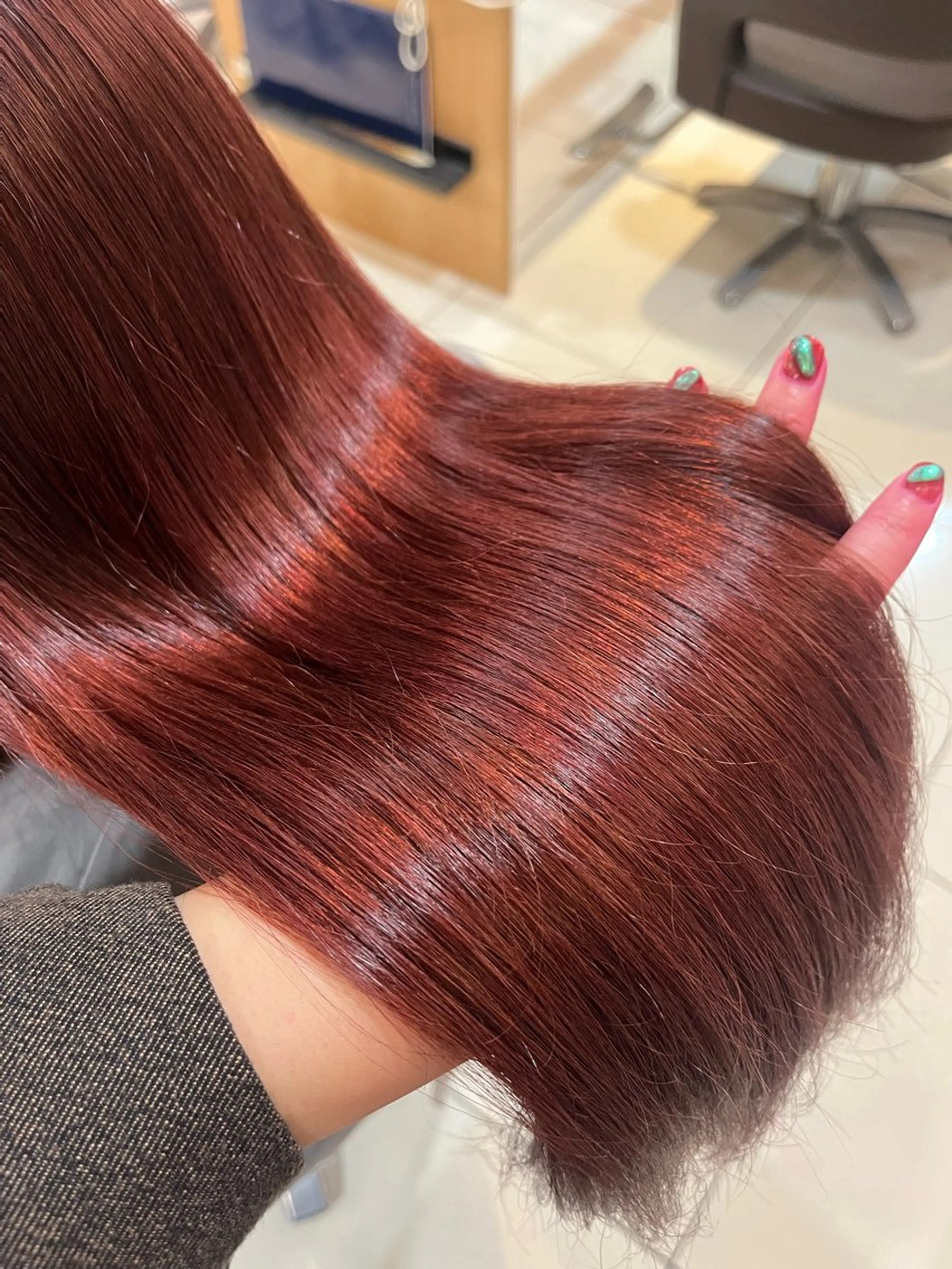 ロング カラー カット ヘアカラー 垢抜けカラー/オリー ブ系/フェミニン/鏡のヘアスタイル