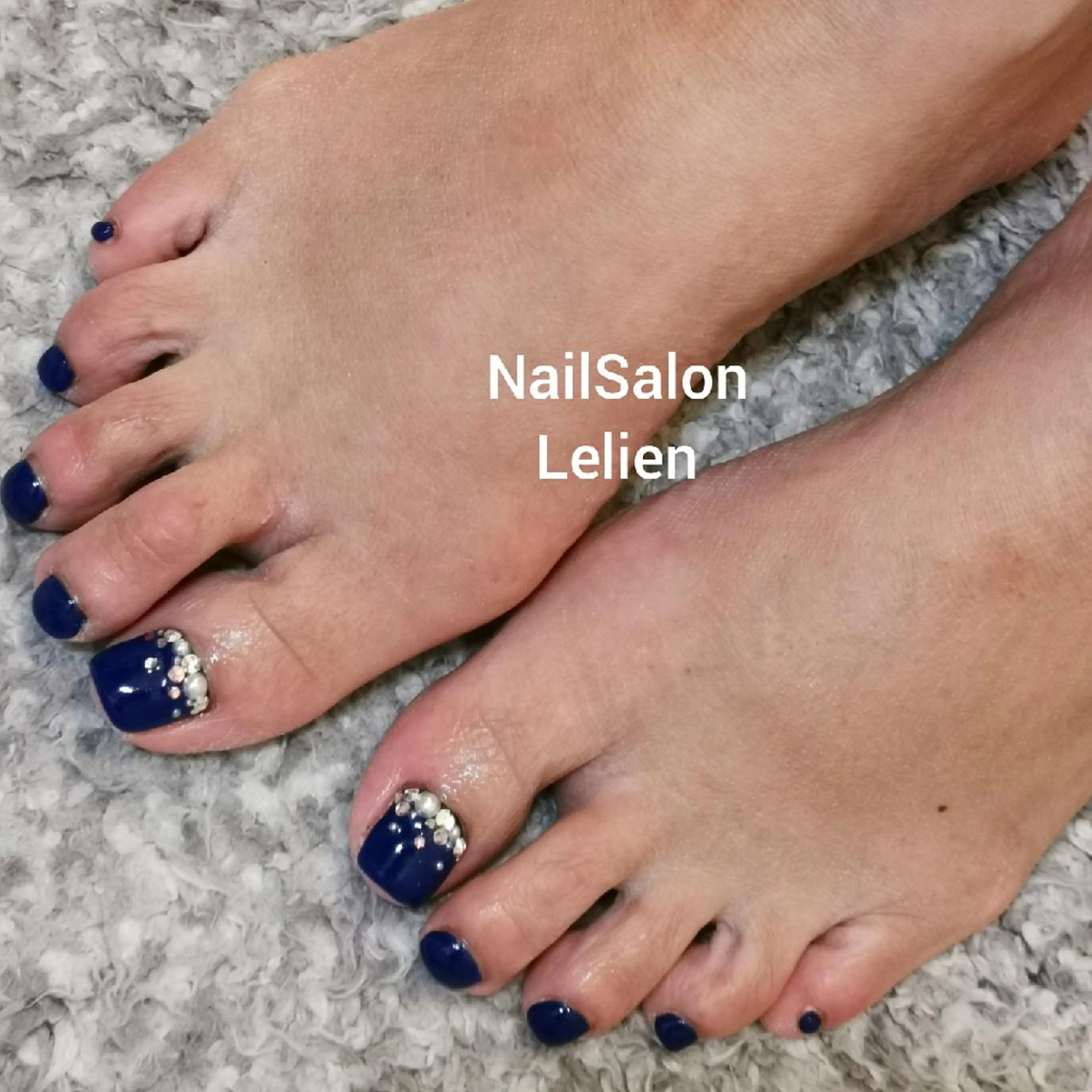 ネイル ネイビー フットネイル 人気エリア💖完全個室【ルリエ】所属・ネイルサロン Lelienルリエのネイルデザイン