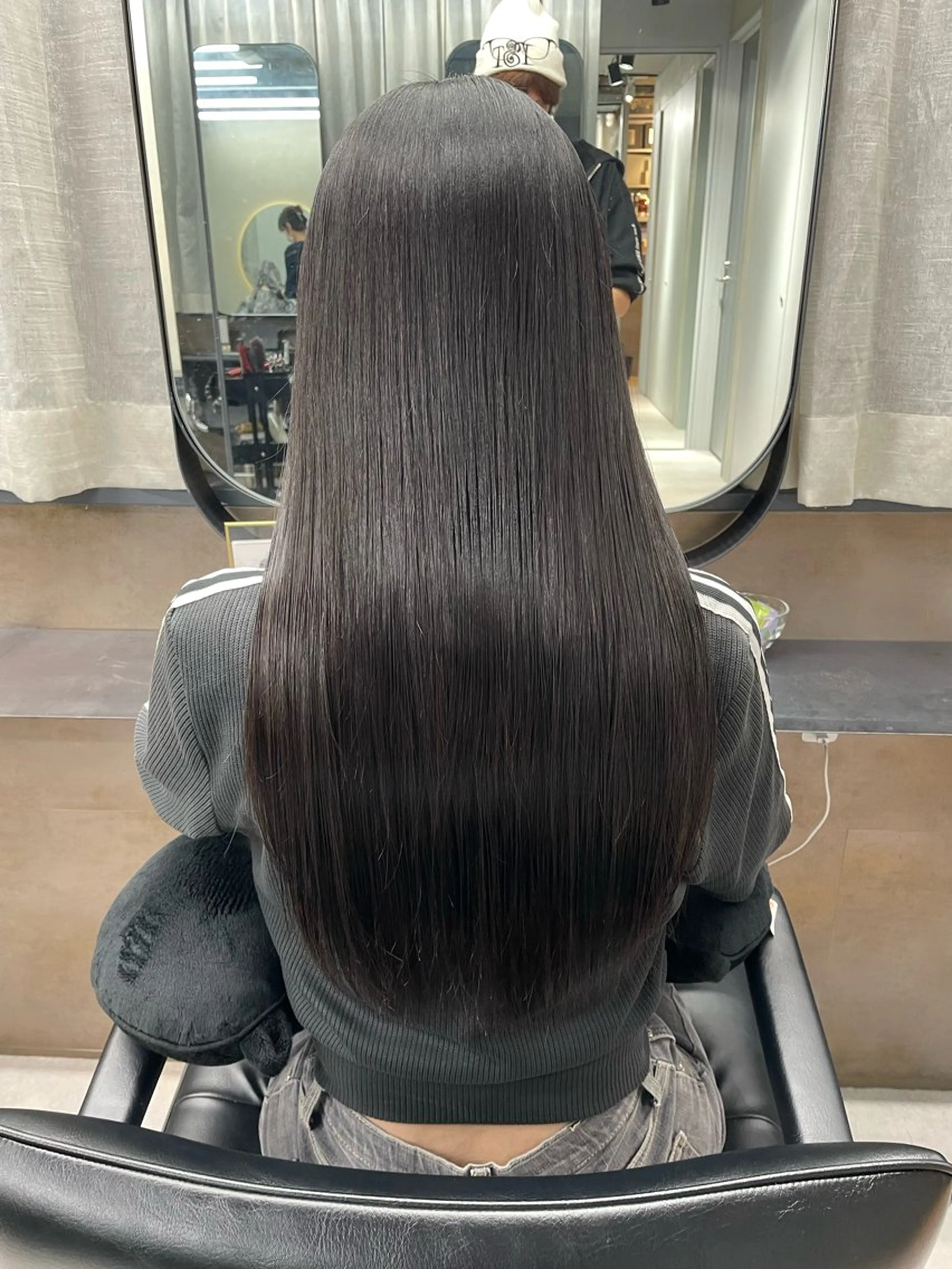 ロング 半個室サロンyoures hair 髪質改善トリートメント東新宿店所属・榊原竜弥 髪質改善/美髪作りのヘアスタイル