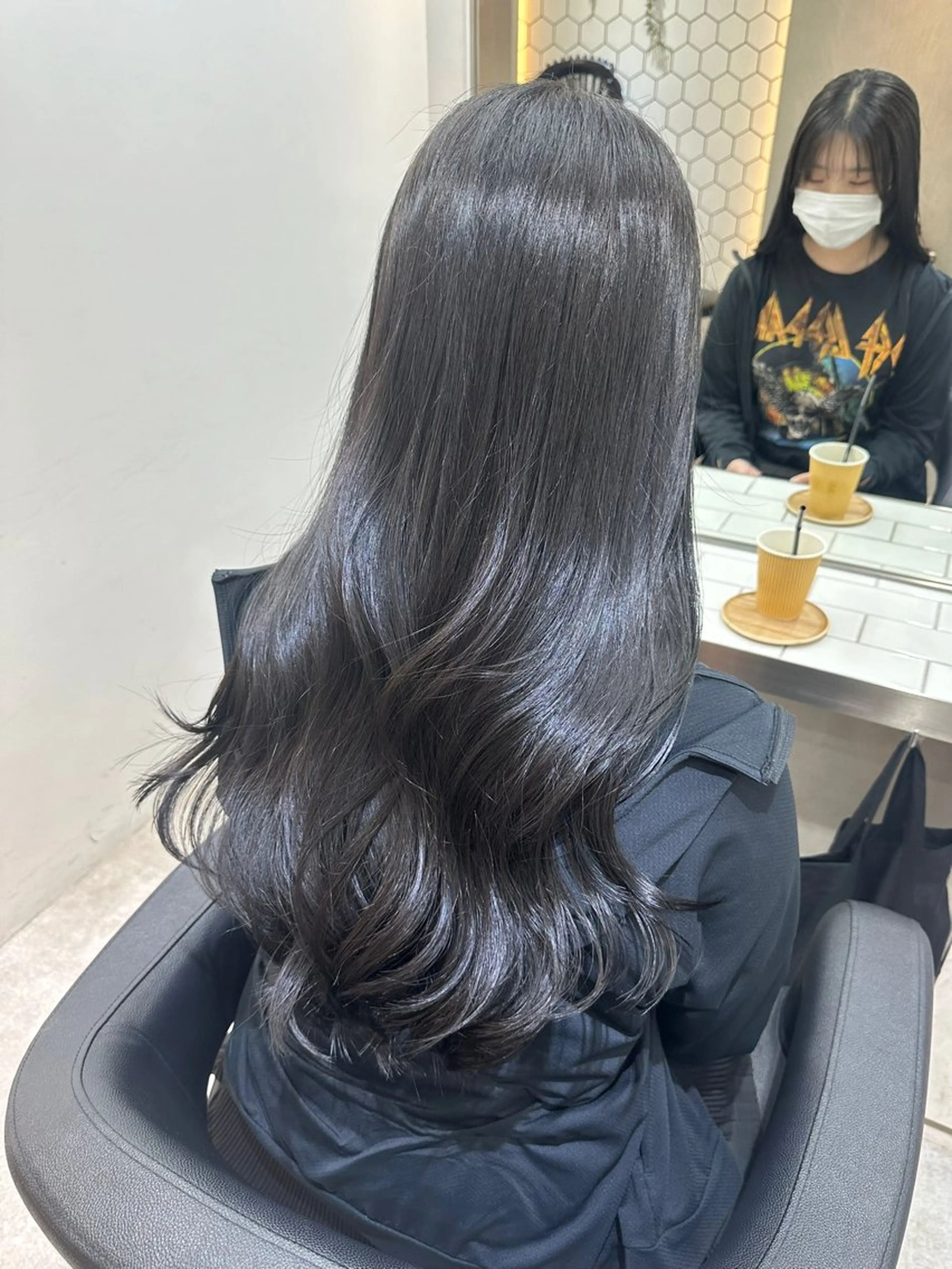 ロング カラー カット ヘアカラー トリートメント レイヤー オリーブ/ グレージュ/添田晃基のヘアスタイル