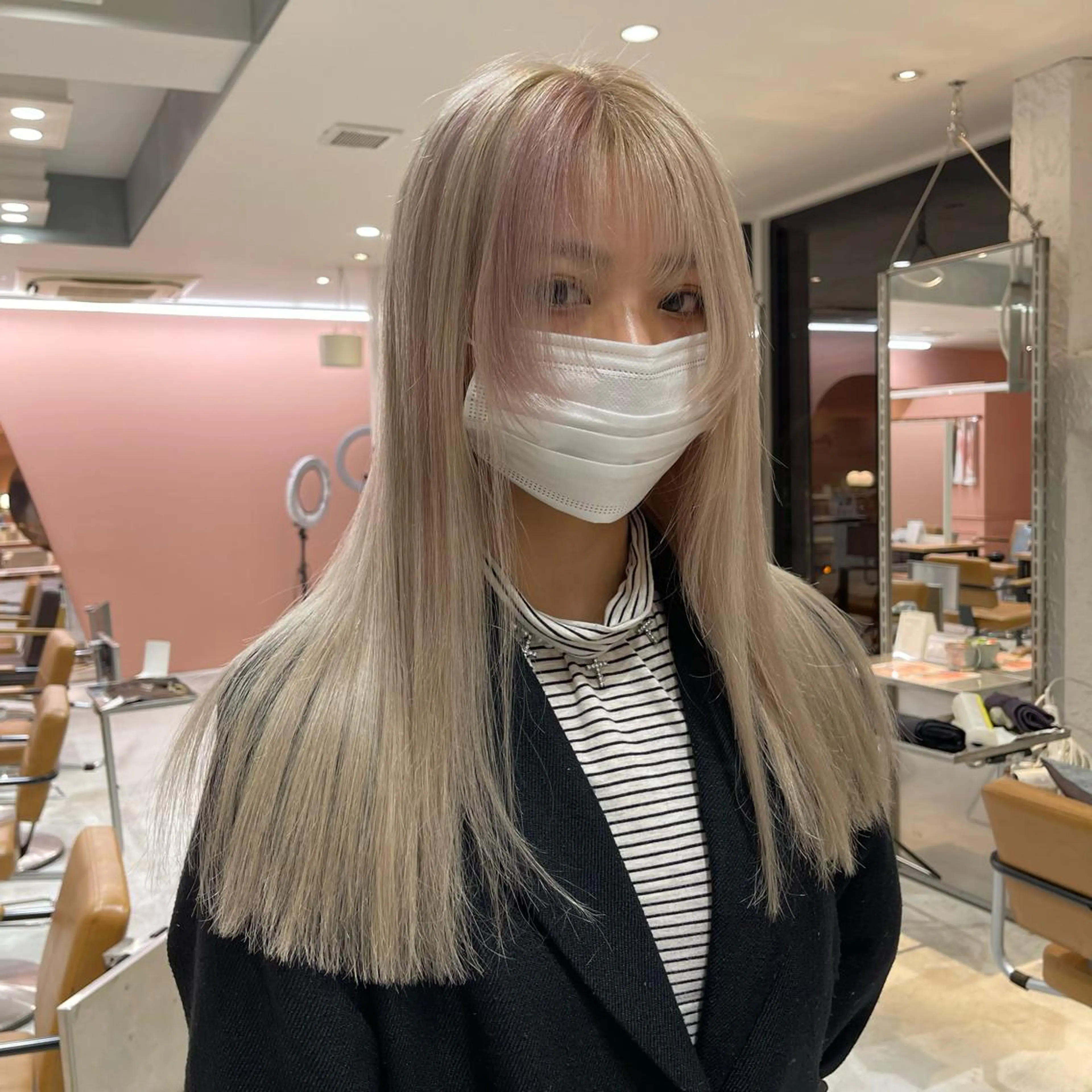 ロング カラー ピンクカラー lunty miichiのヘアスタイル