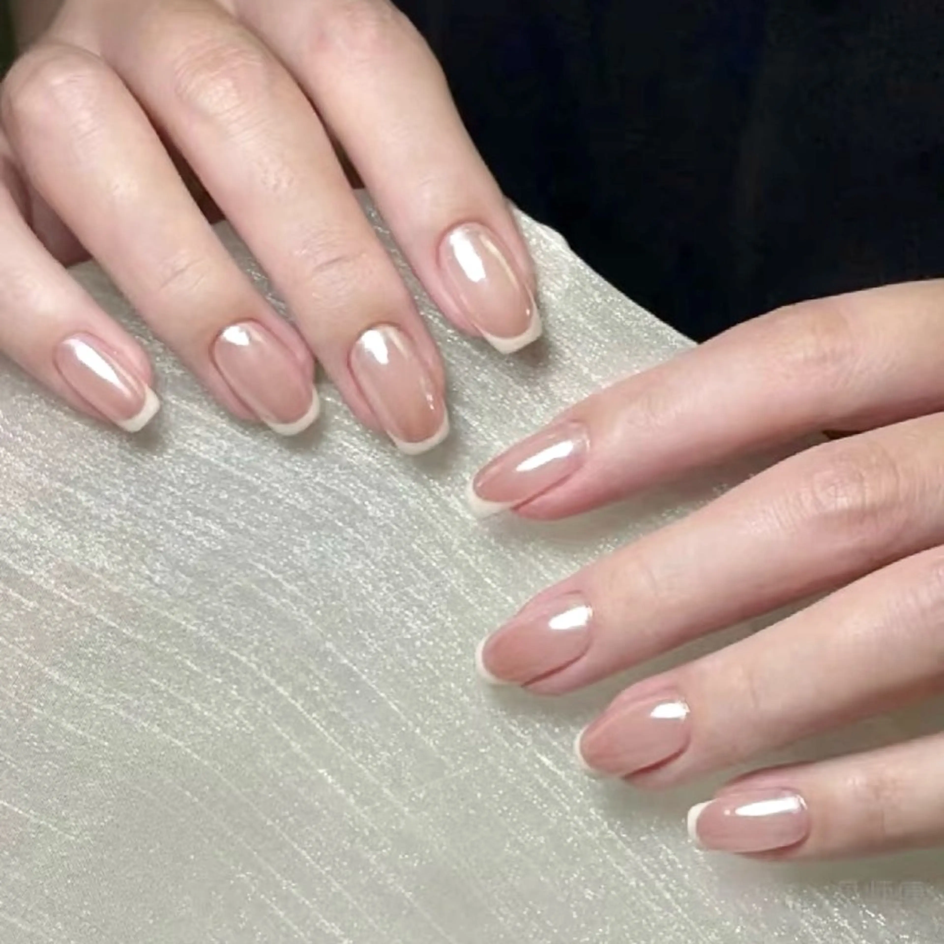 ネイル オーロラネイル フレンチネイル パープル ハンドネイル ハンドケア darkhoney 池袋💅のネイルデザイン