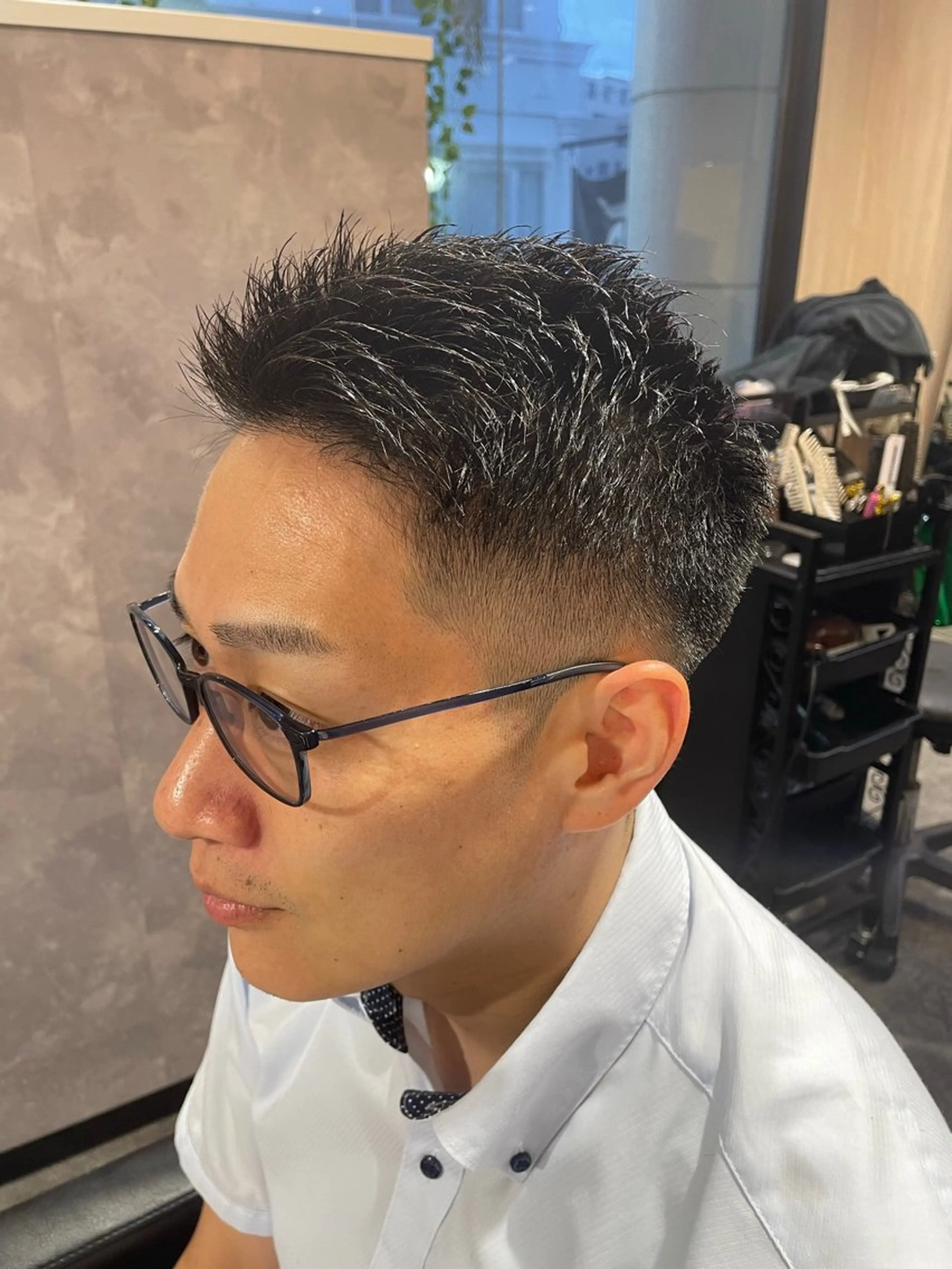 メンズ メンズヘア&眉毛整形 タナカフジの眉毛・アイブロウイメージ