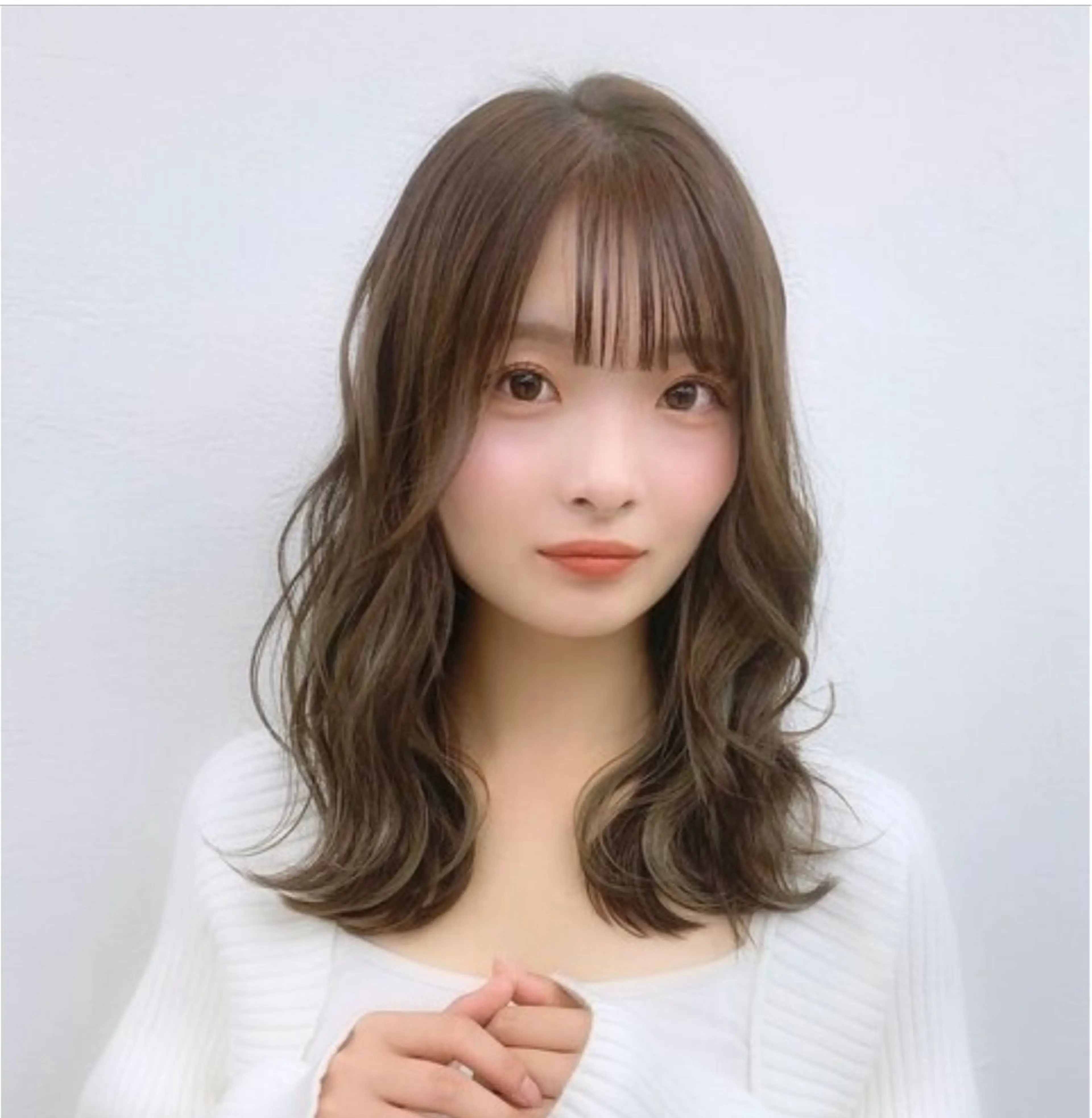 セミロング ORO所属・梶 久菜乃のヘアスタイル