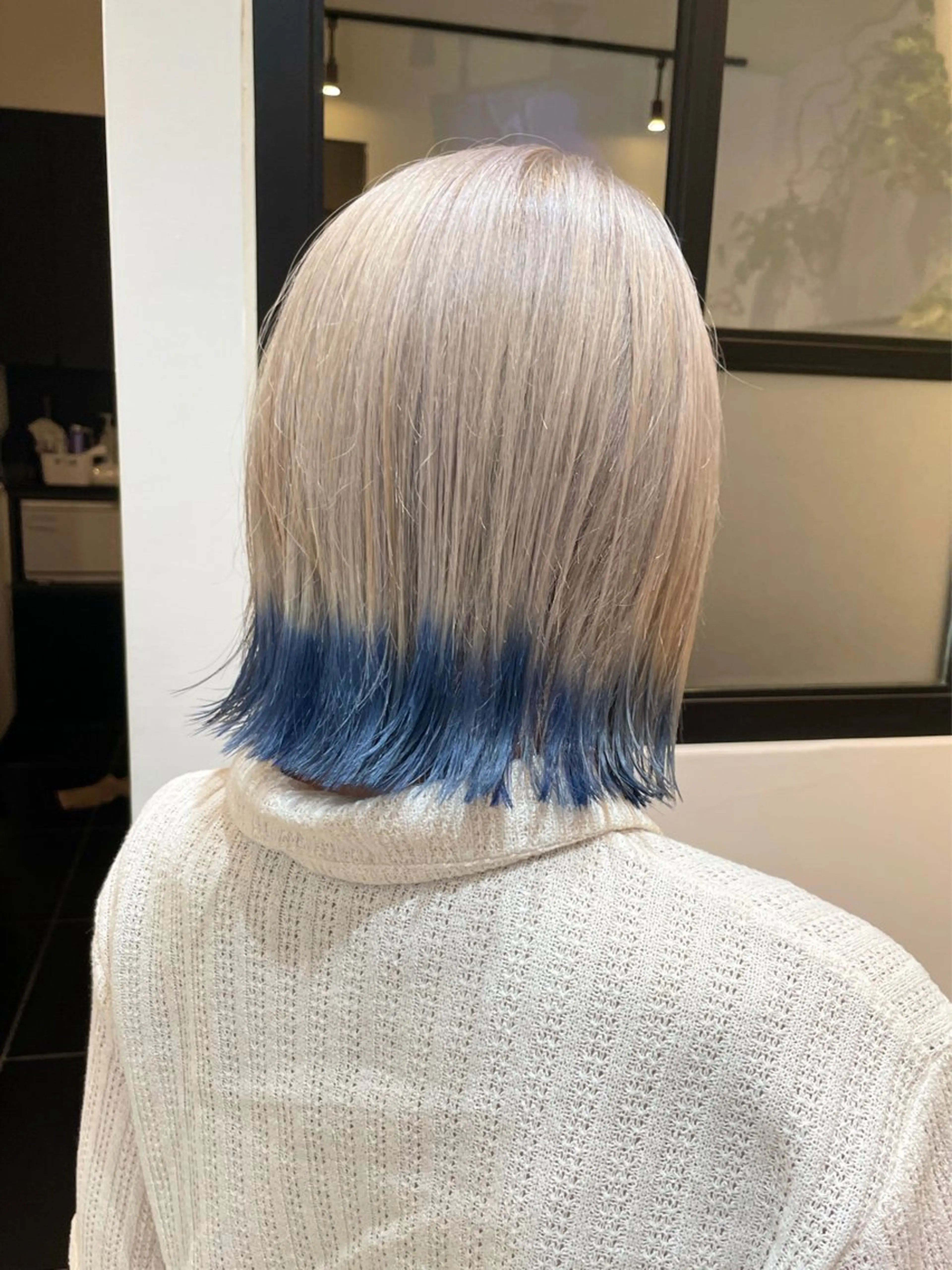 ショート カラー ベージュカラー ブルーカラー デザインカラー グラデーションカラー シルバー カット ヘアカラー トリートメント デザインカラー/ ブリーチ/稲若健太郎のヘアスタイル