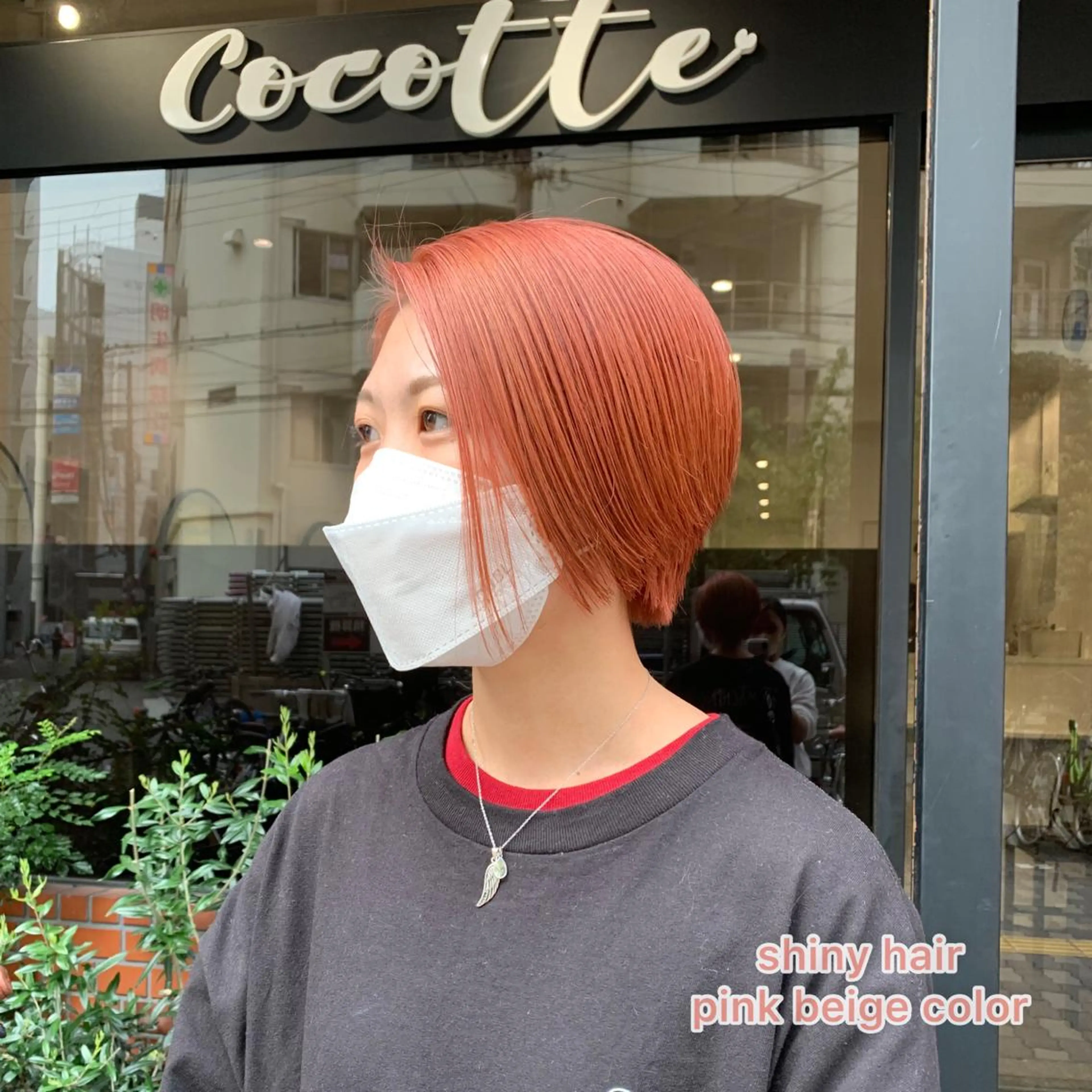 ショート カラー ベージュカラー ブリーチ ピンクカラー ピンクベージュ 上田 紗也のヘアスタイル