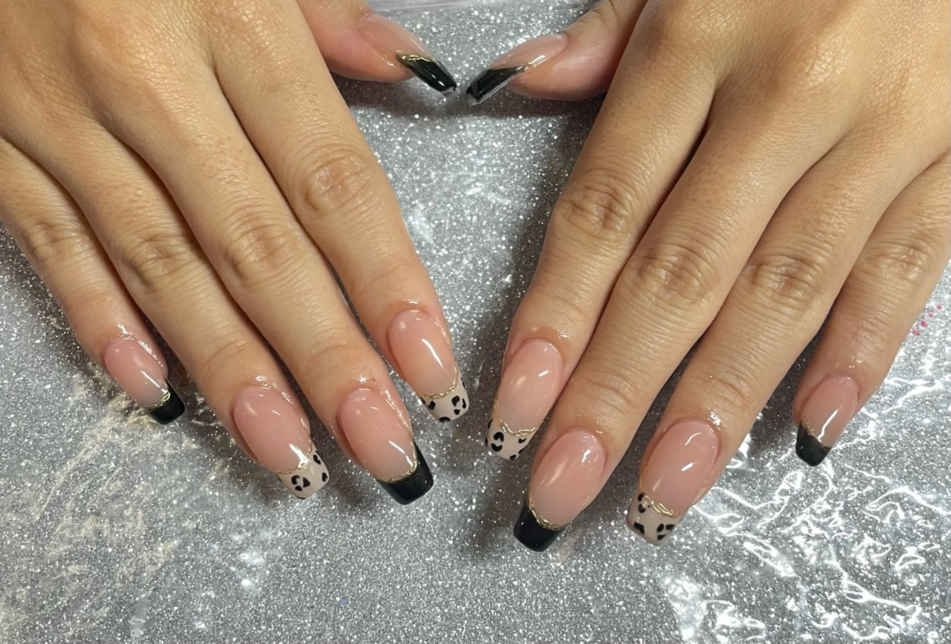 ネイル ハンドネイル VIERU 🌈🎀💖のネイルデザイン