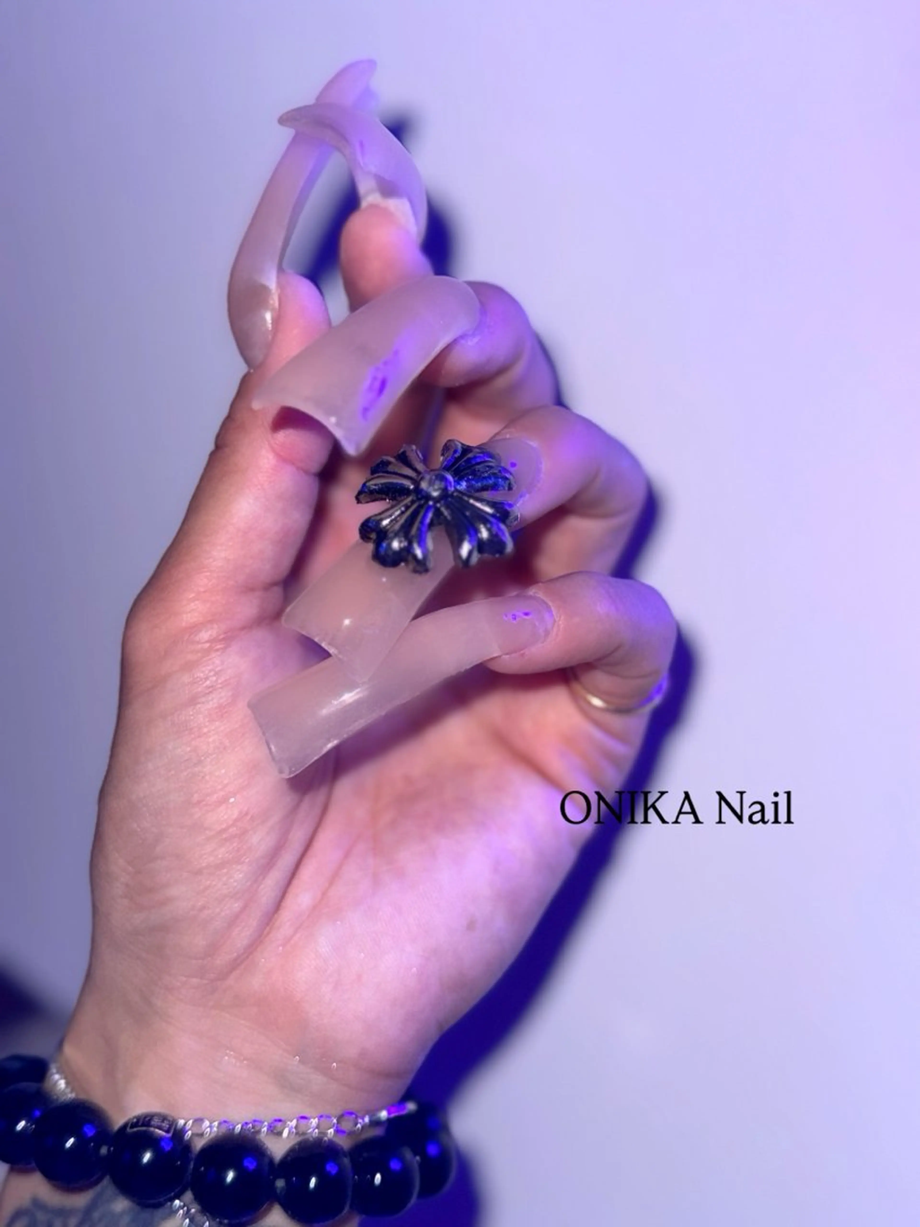 ネイル ハンドネイル ハンドケア ONIKA Nail 青山通り店所属・ONIKA Nail 表参道A4🦋2分のネイルデザイン