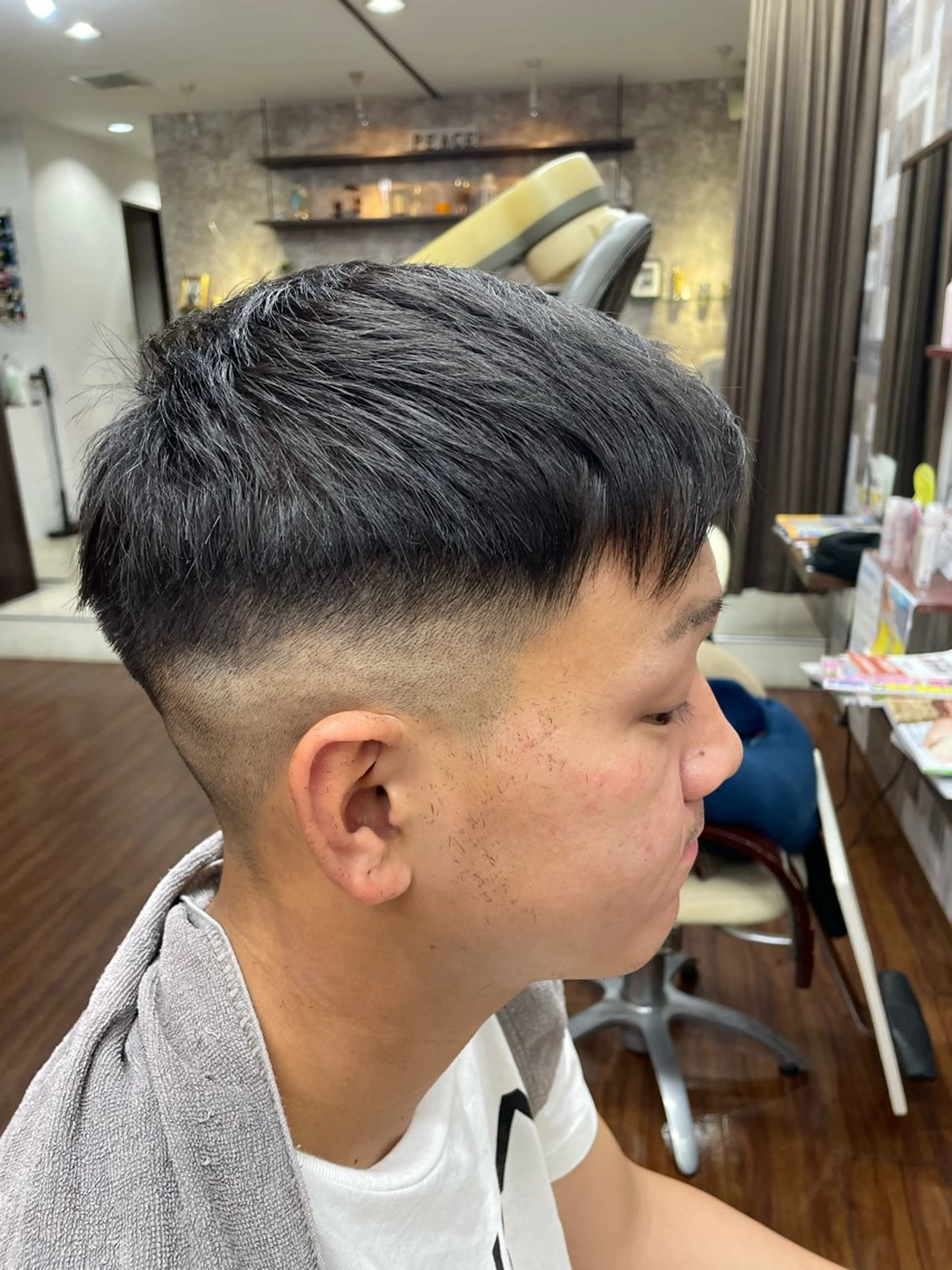 ショート メンズ フェードカット Hair Peace所属・戎 歩のヘアスタイル