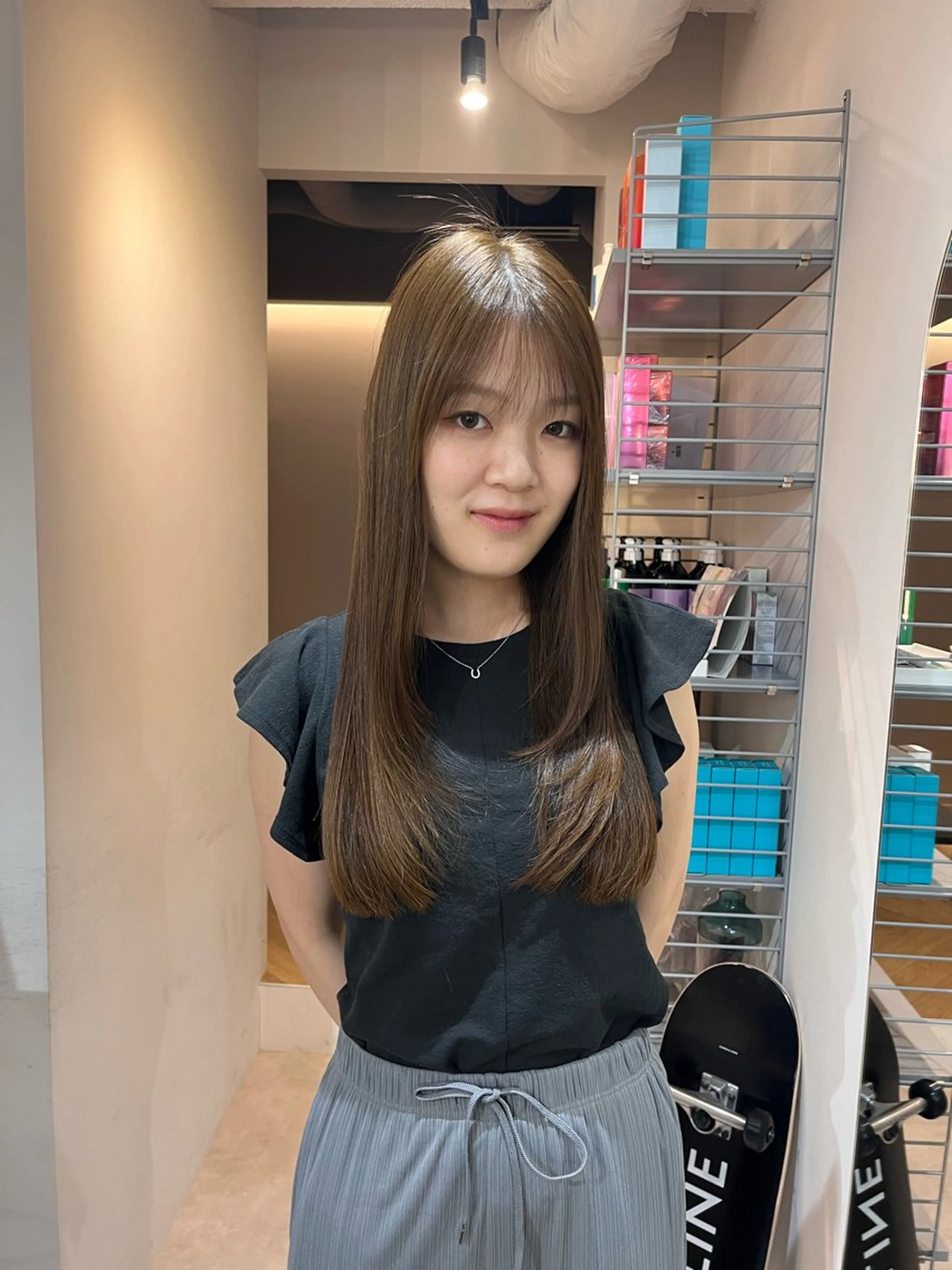 ロング レイヤーカット 小林 莉菜のヘアスタイル