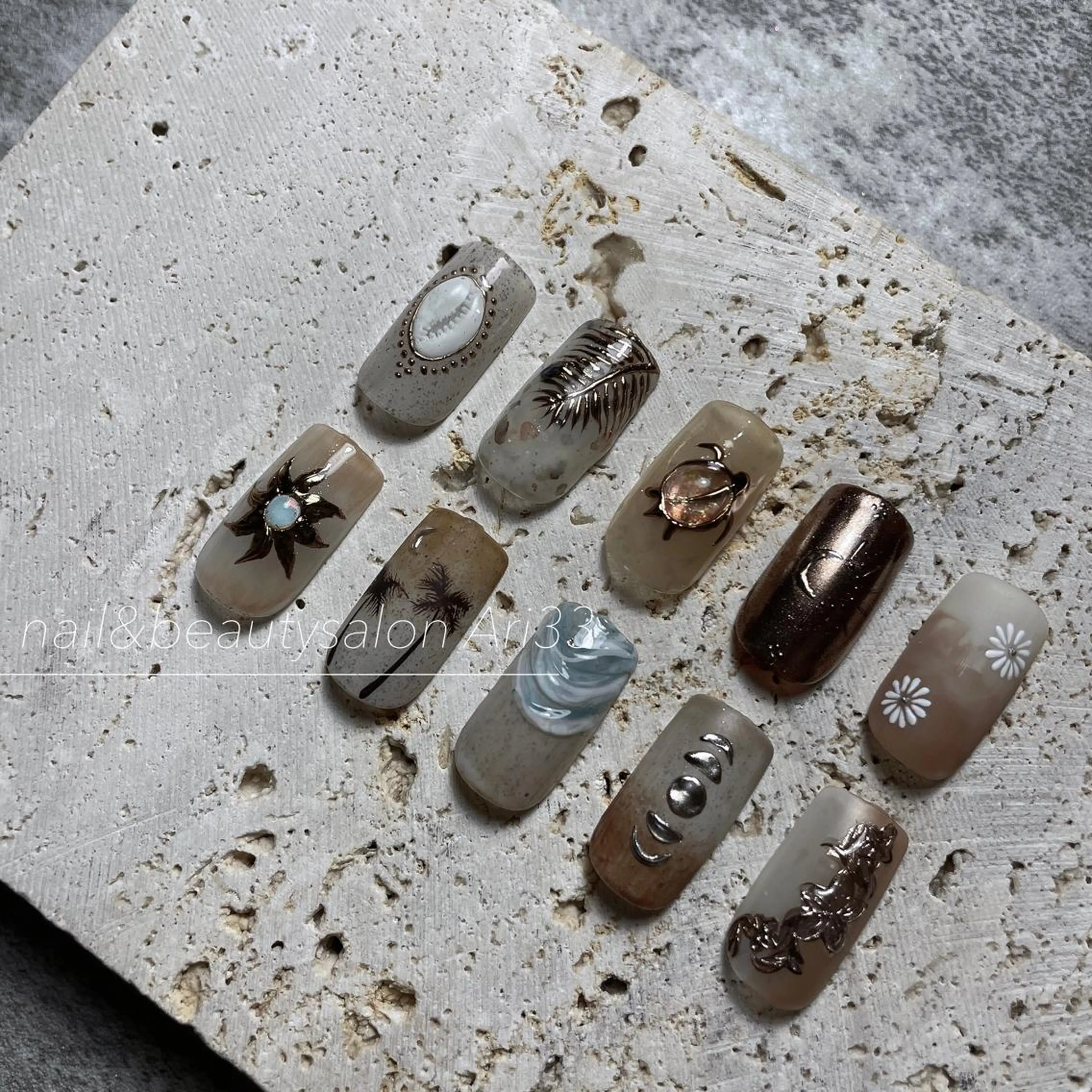 ネイル ニュアンスネイル プライベートサロン Ari33nailのネイルデザイン