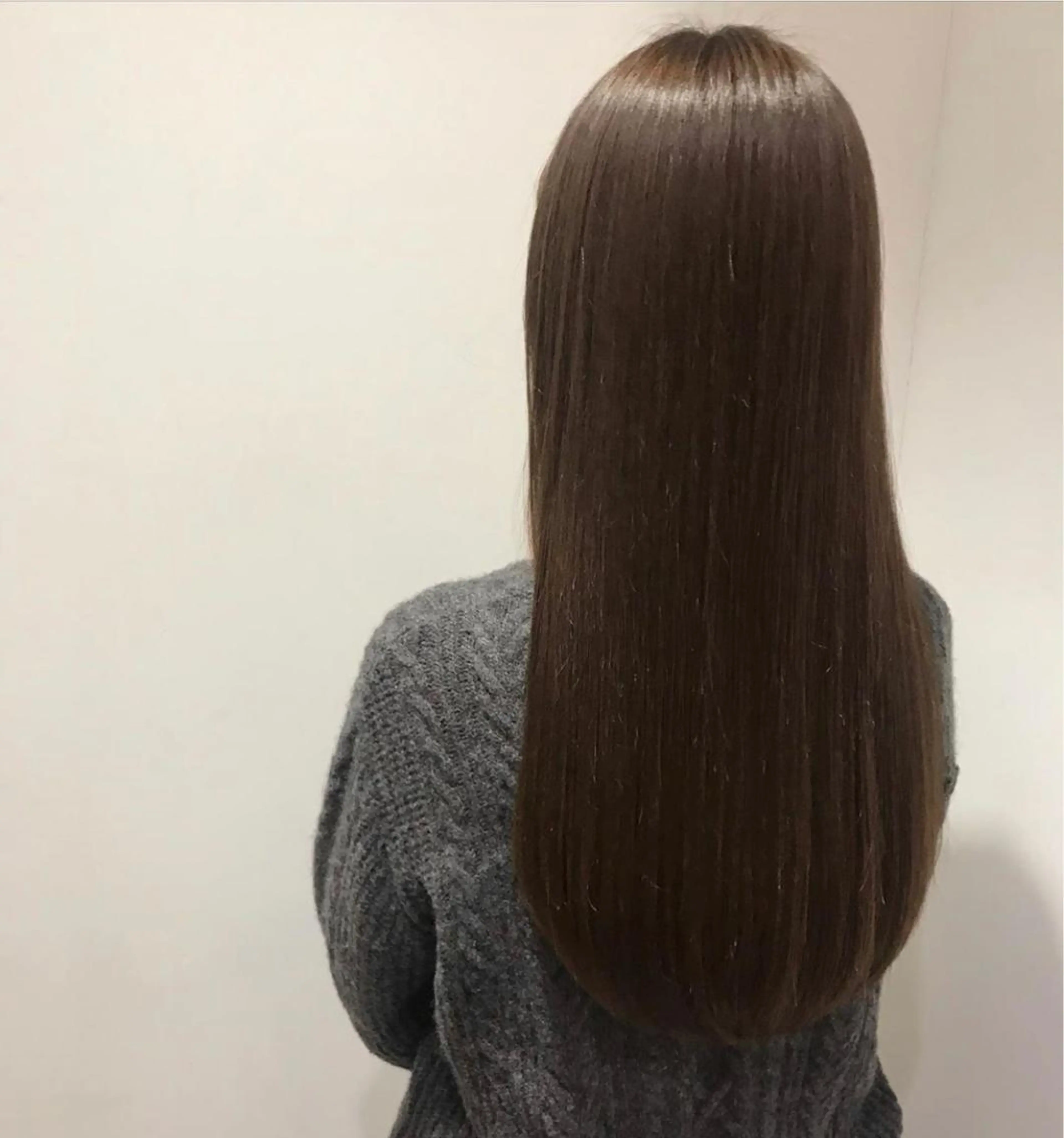 ロング カラー ヘアアレンジ アッシュ アッシュブラウン ブラウンカラー カット ヘアカラー 福壽 優奈のヘアスタイル