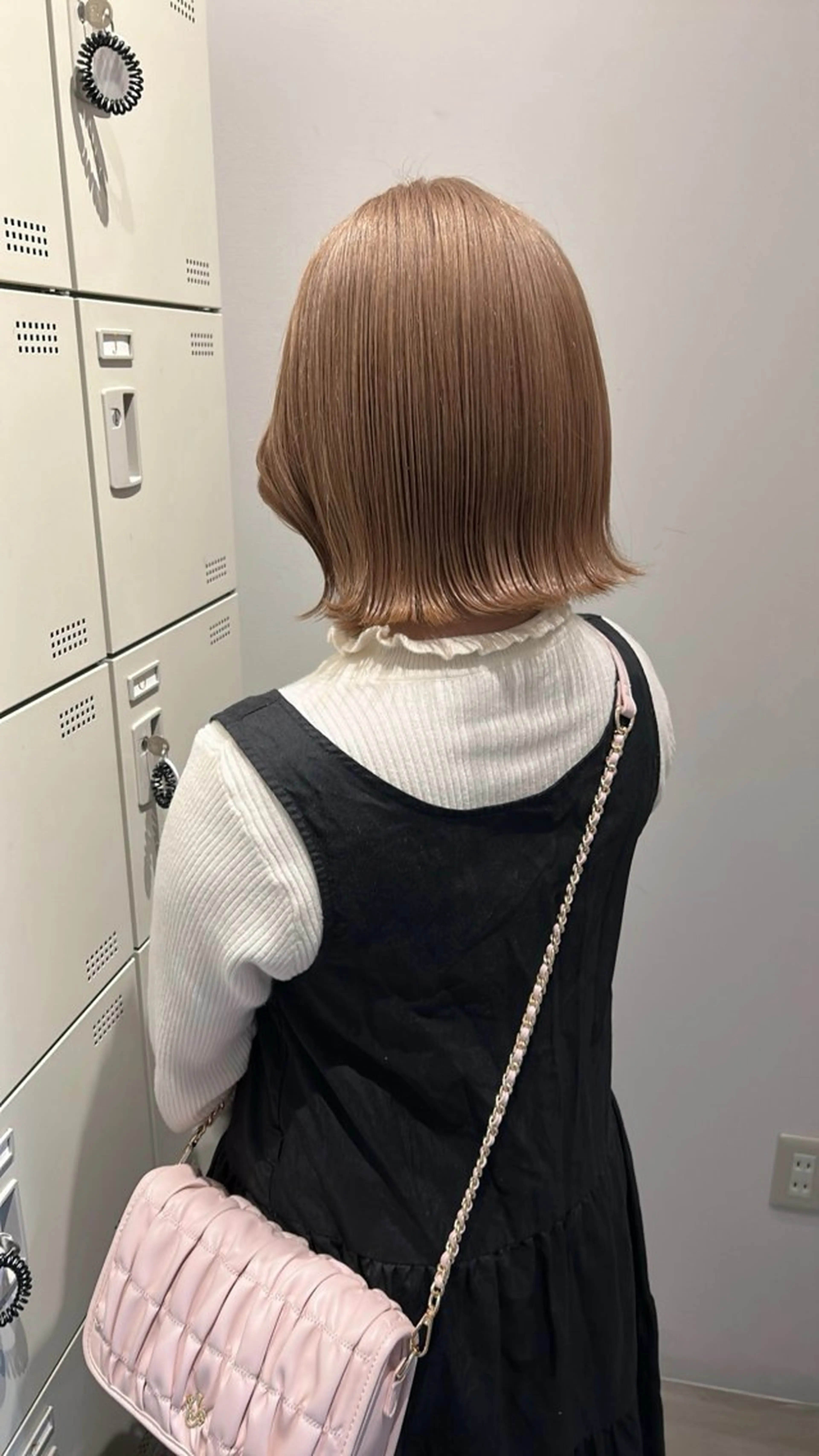 カラー タケムラ アオバのヘアスタイル