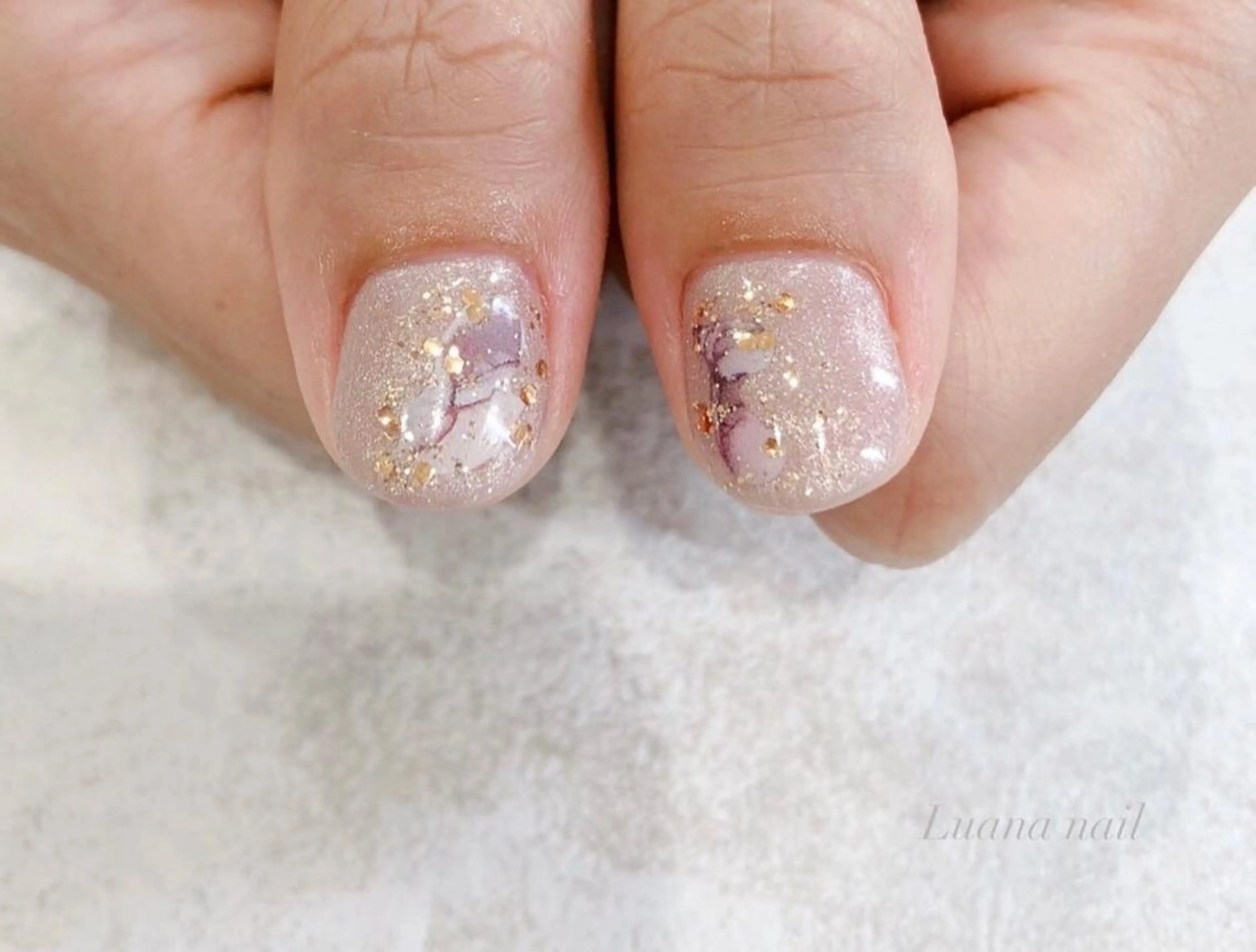 ショート キッズ ネイル 大理石ネイル(マーブル) オフィスネイル ブライダルネイル Luana nail (ルアナネイル)のネイルデザイン
