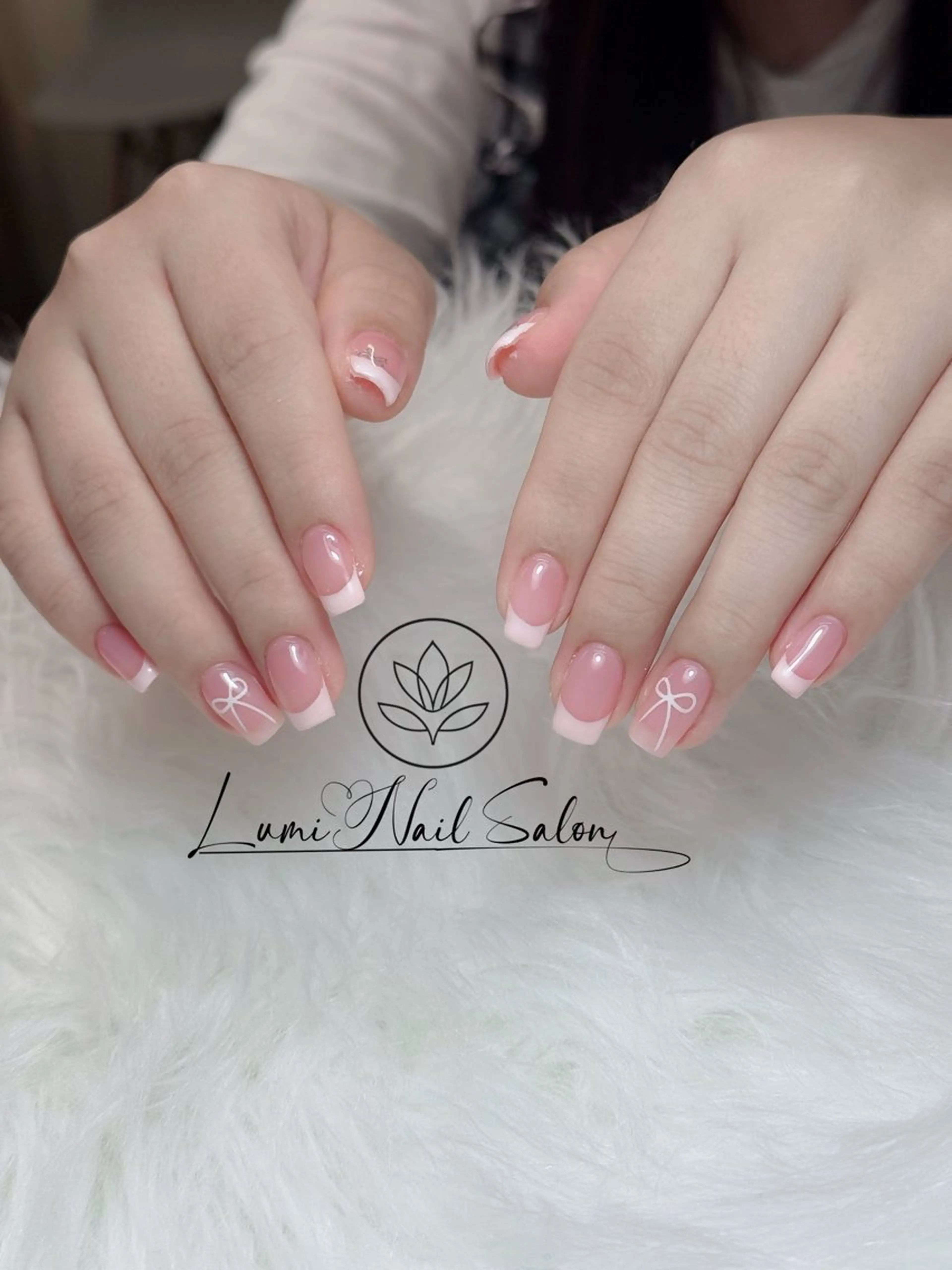 ネイル オーロラネイル チークネイル フットネイル フレンチネイル 韓国ネイル ハンドネイル Lumi Nail 新大久保3‘のネイルデザイン