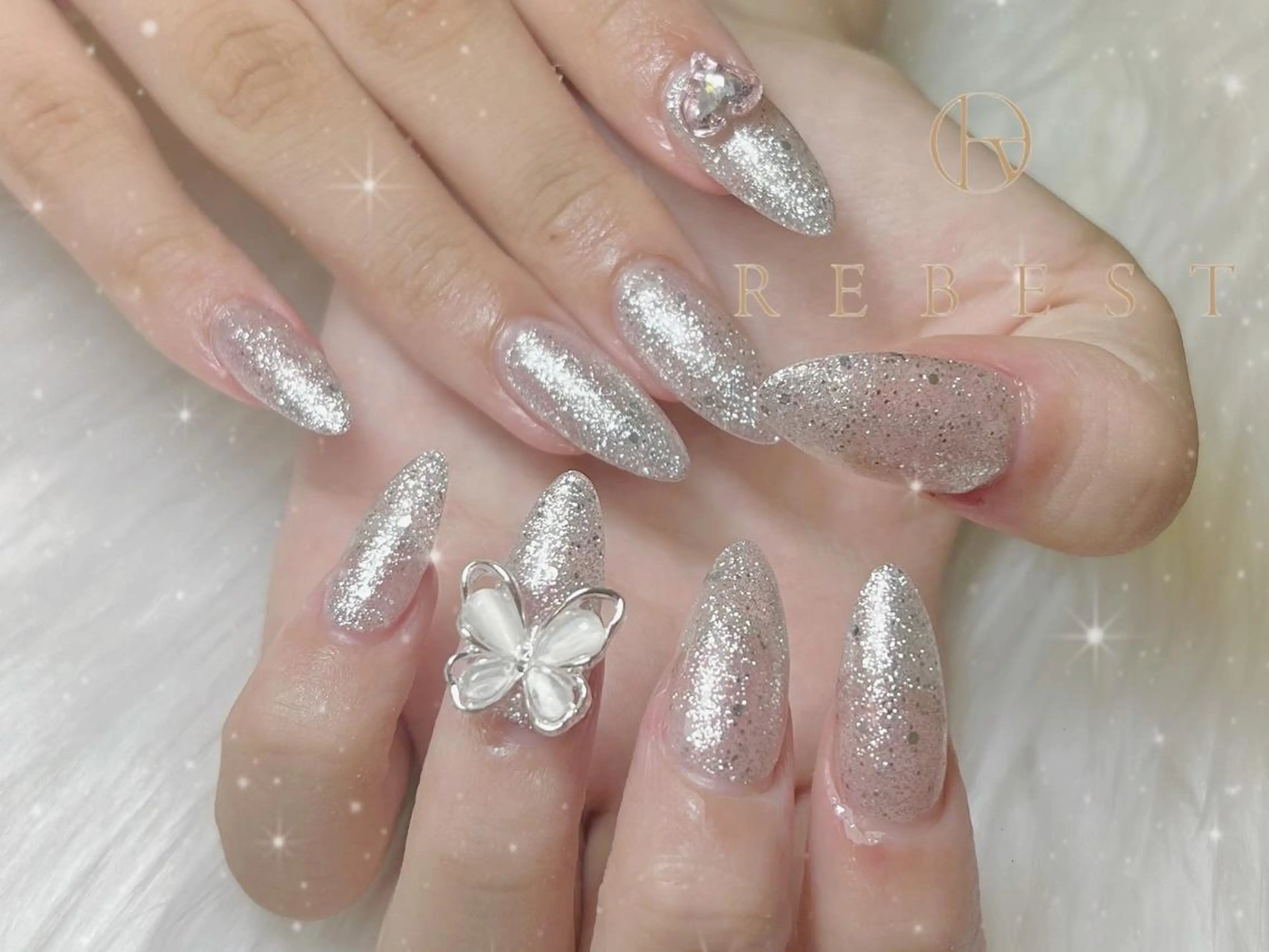 ネイル REBEST🎀 付け放題のネイルデザイン