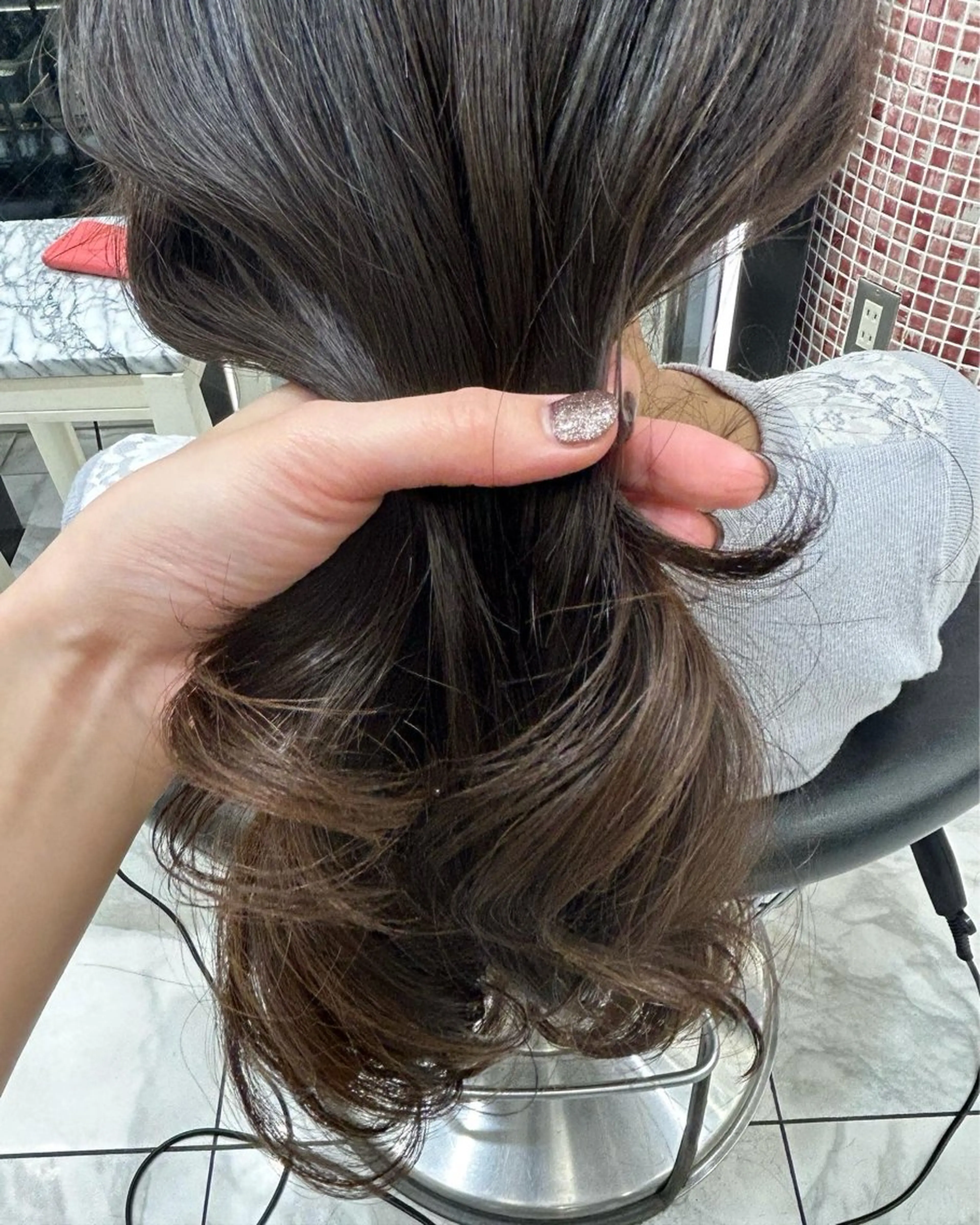 セミロング パーマ カット パーマ 垢抜けヘア 韓国ヘア銀座近下菜央のヘアスタイル