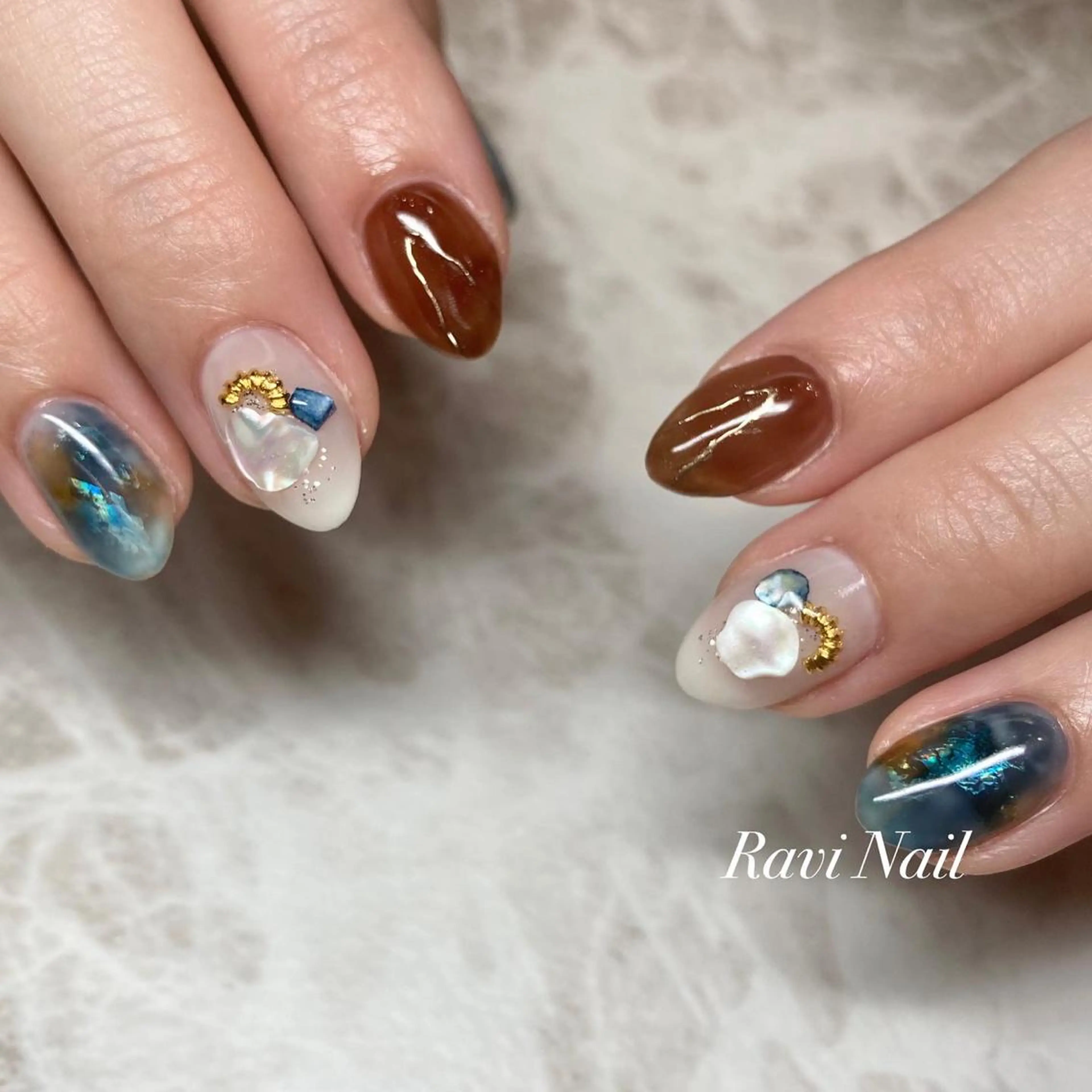 ネイル ハンドネイル U. Minakoのネイルデザイン