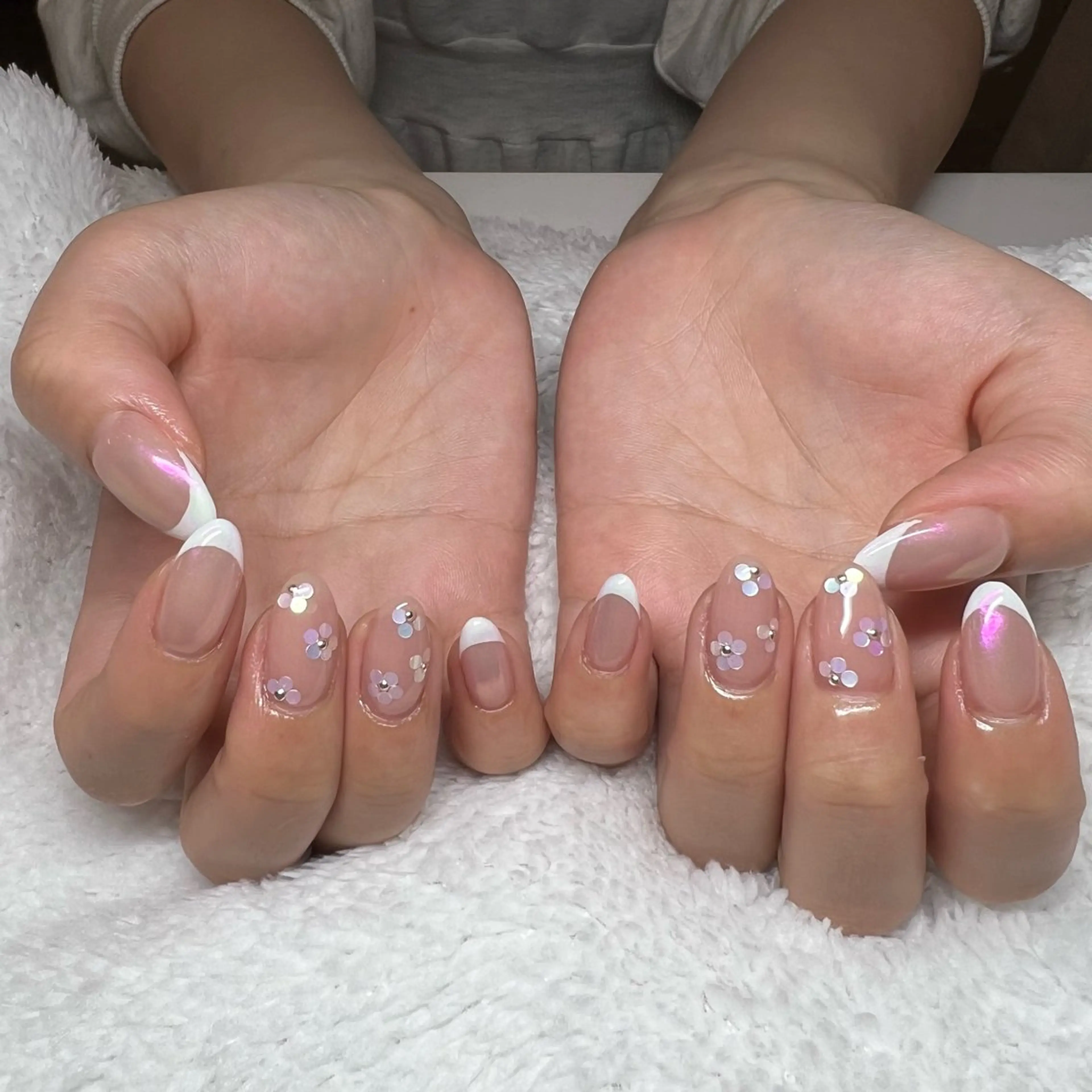 ネイル アートネイル フレンチネイル Rommy Arisaのネイルデザイン