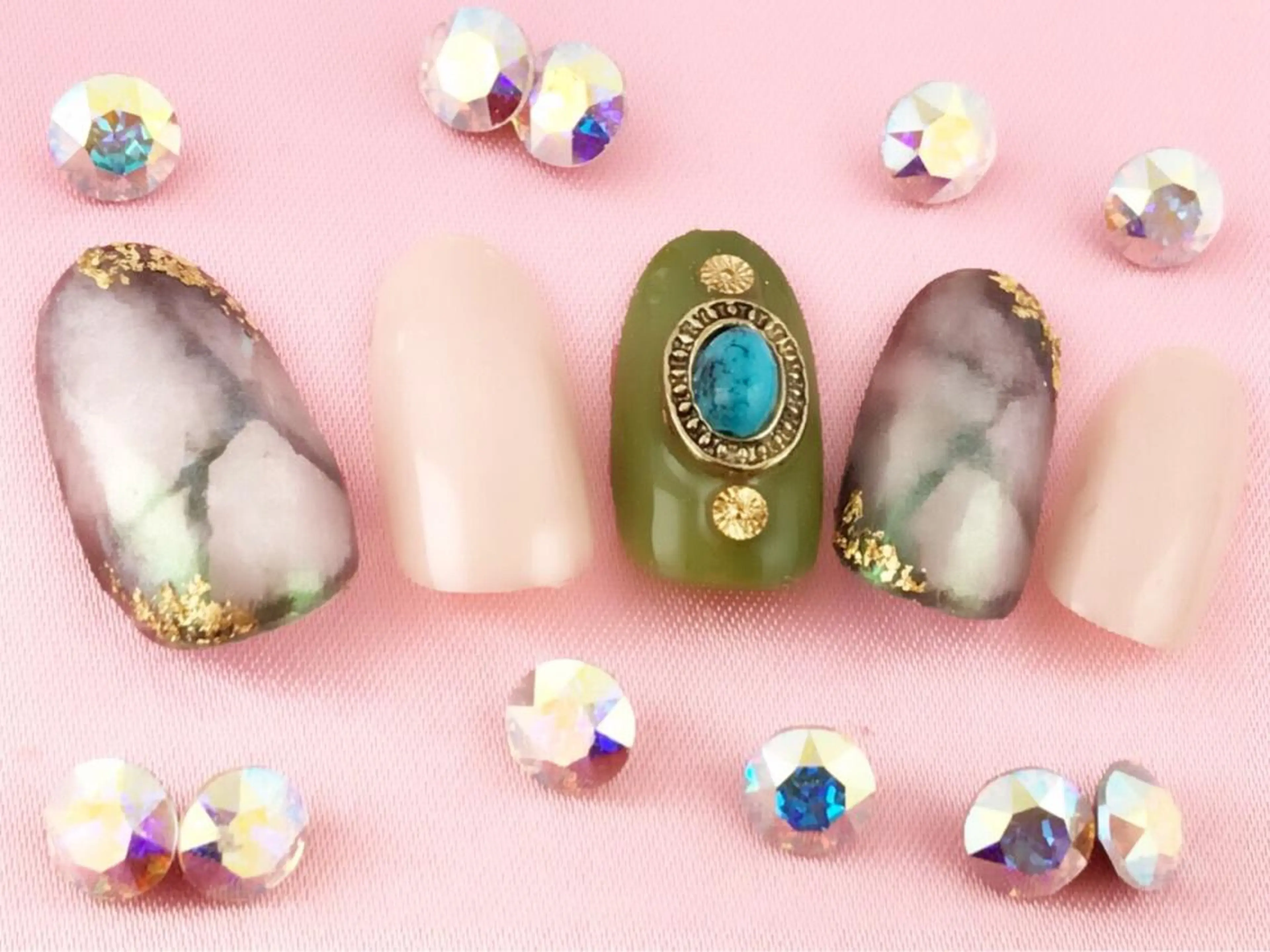 ミディアム カラー パーマ ヘアアレンジ メンズ キッズ ネイル マツエク・マツパ 学生（メンズ向け） 付け放題 学生 アートネイル フットネイル NAILSGOGO shibuyaのネイルデザイン