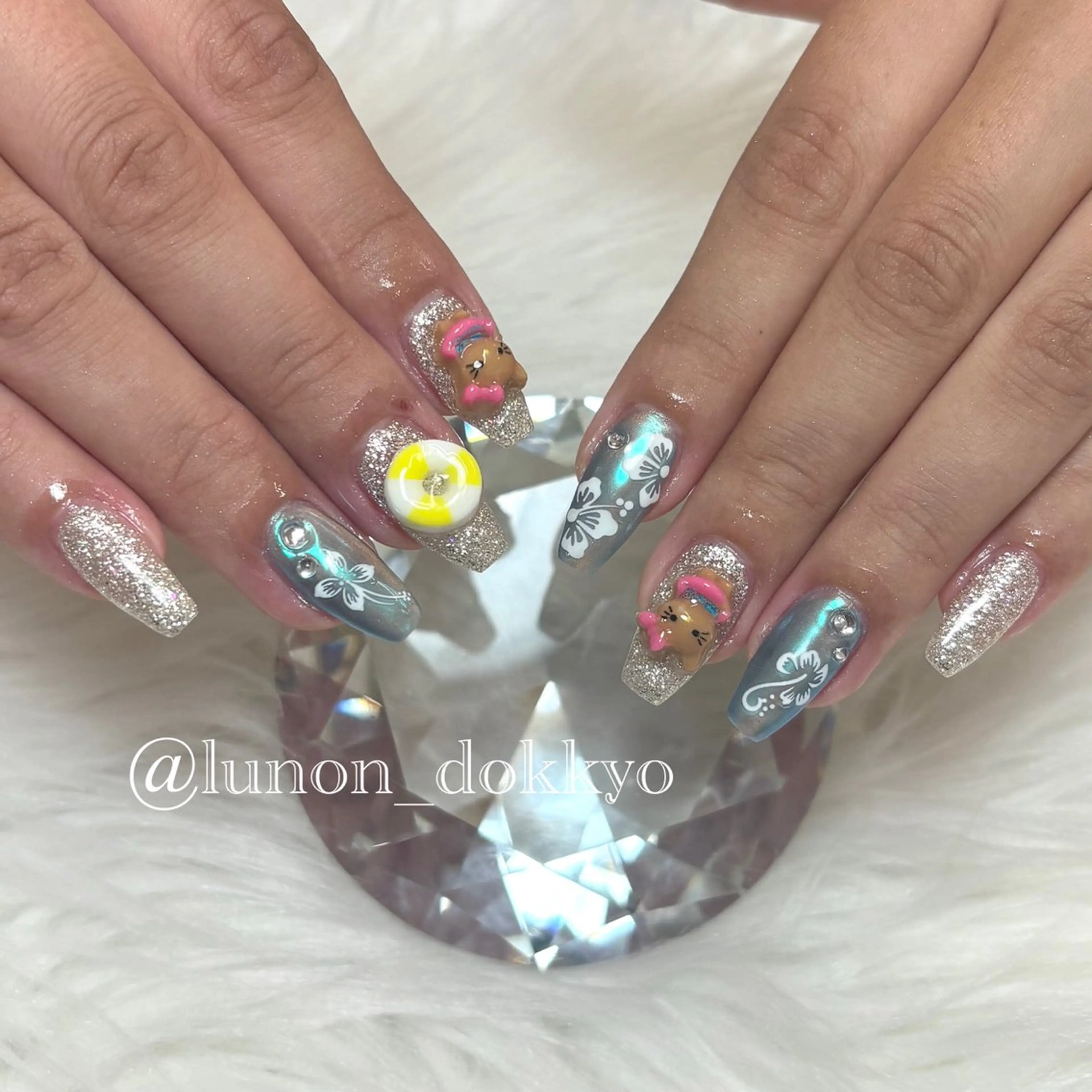 ネイル ハンドネイル NAILSALON LUNON 獨協大学前駅店所属・LUNON 獨協大学前駅店のネイルデザイン