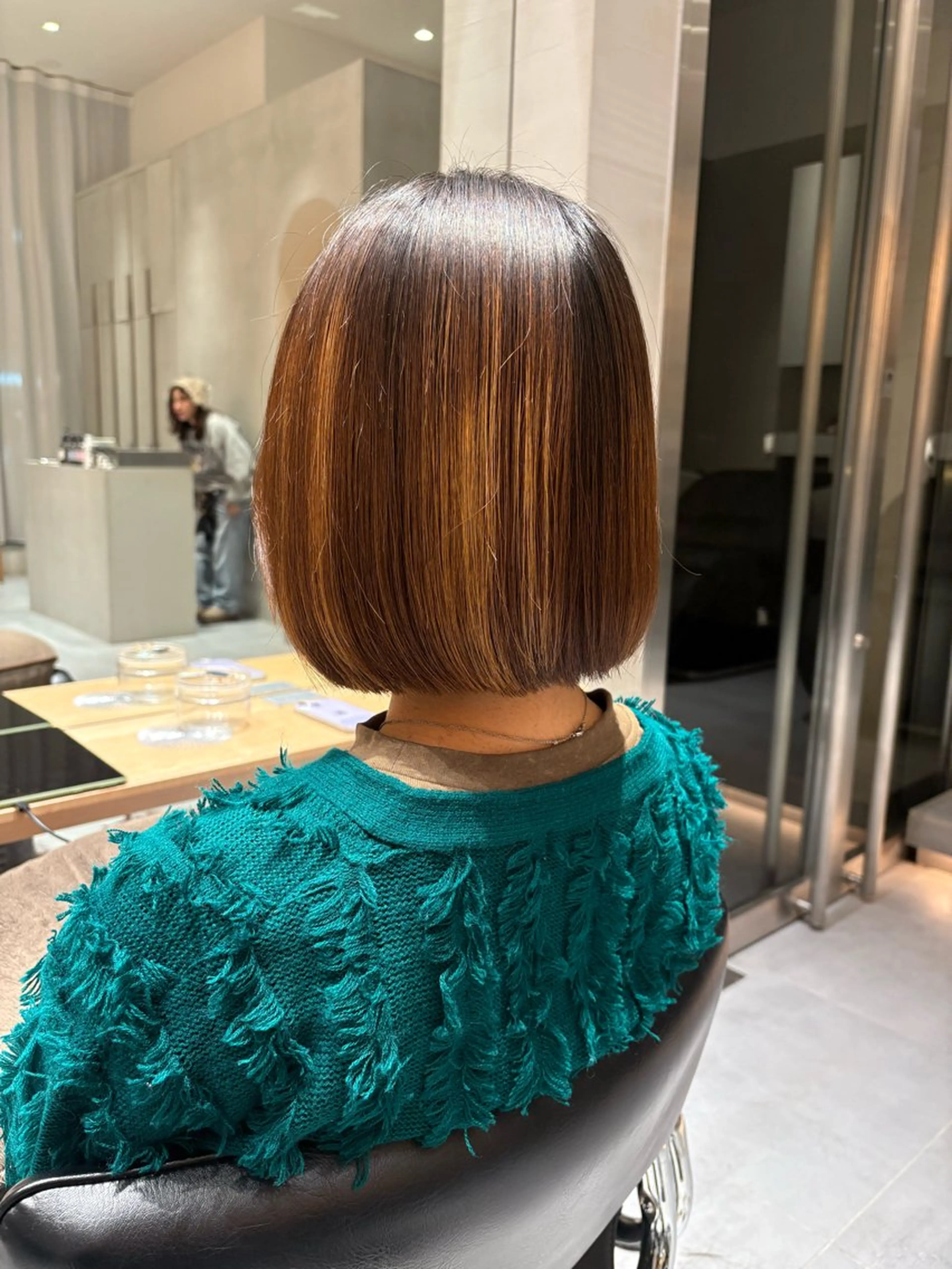ミディアム ボブ カット トリートメント ヘッドスパ ヘアセット ショートパーマ/ ハイトーン🪼風香のヘアスタイル