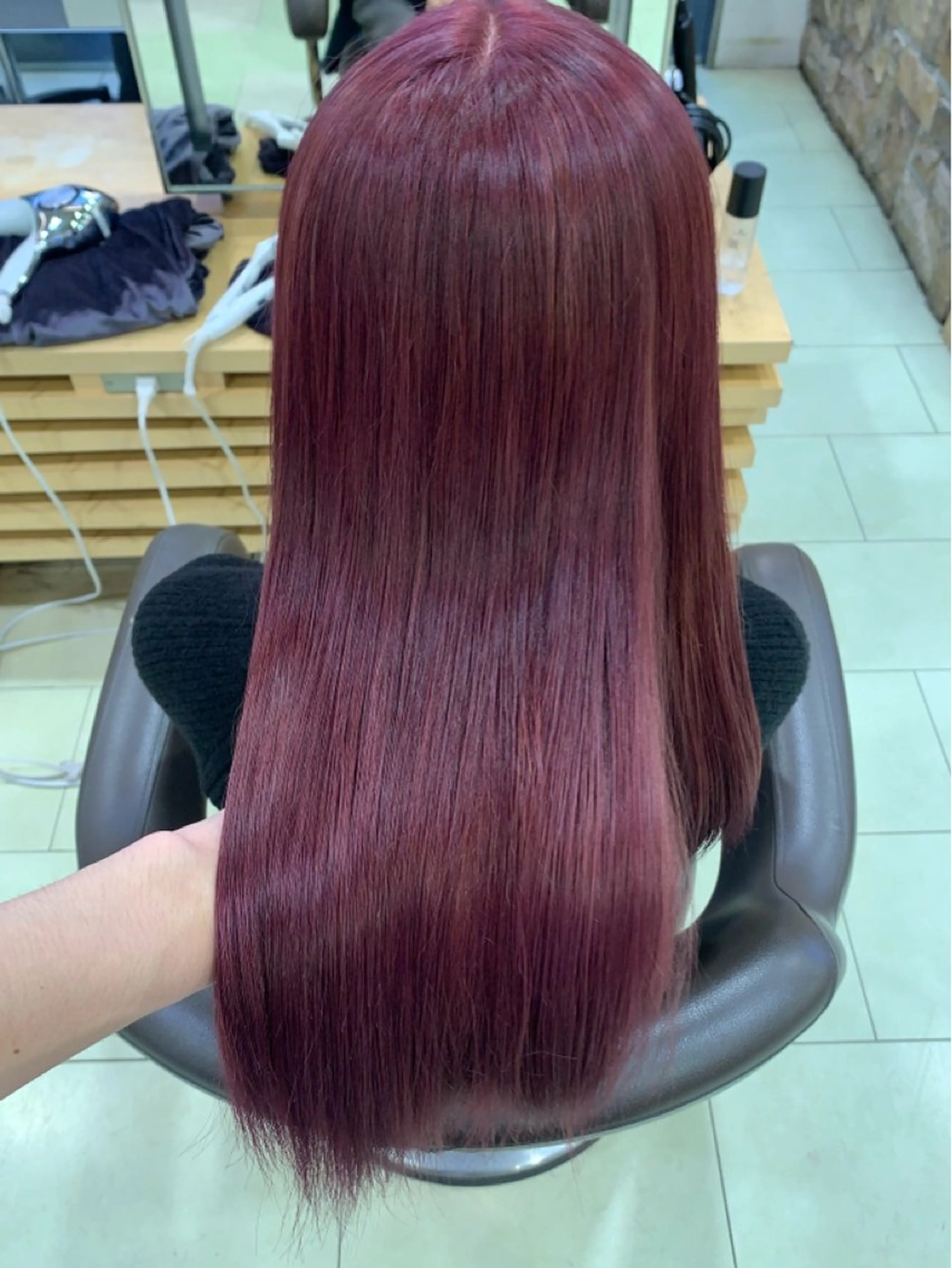 ロング カラー メンズカットパーマ 【フェザーパーマ】のヘアスタイル
