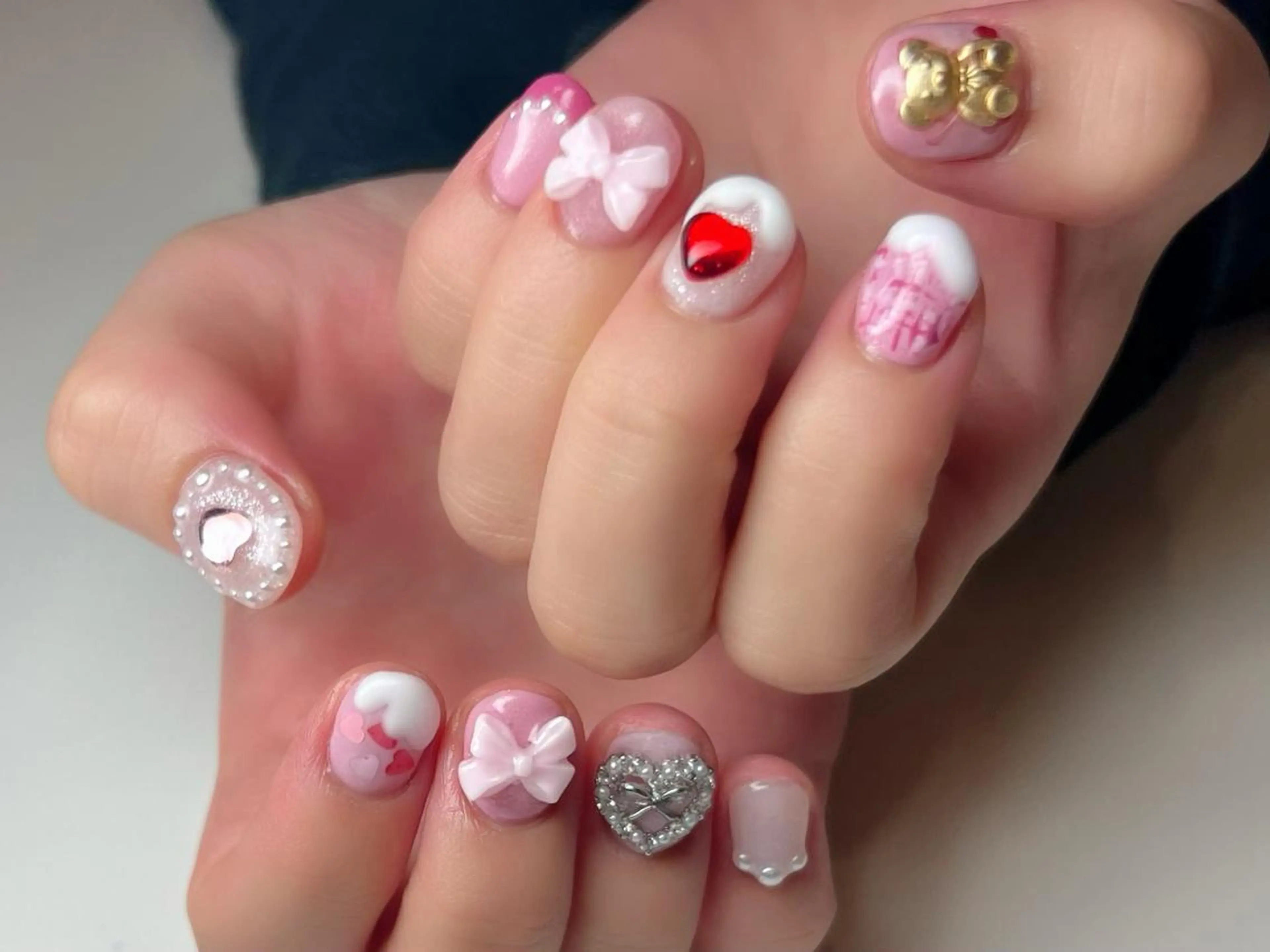 ショート ONIKA Nail 青山通り店所属・ONIKA Nail 表参道A4🦋2分のネイルデザイン