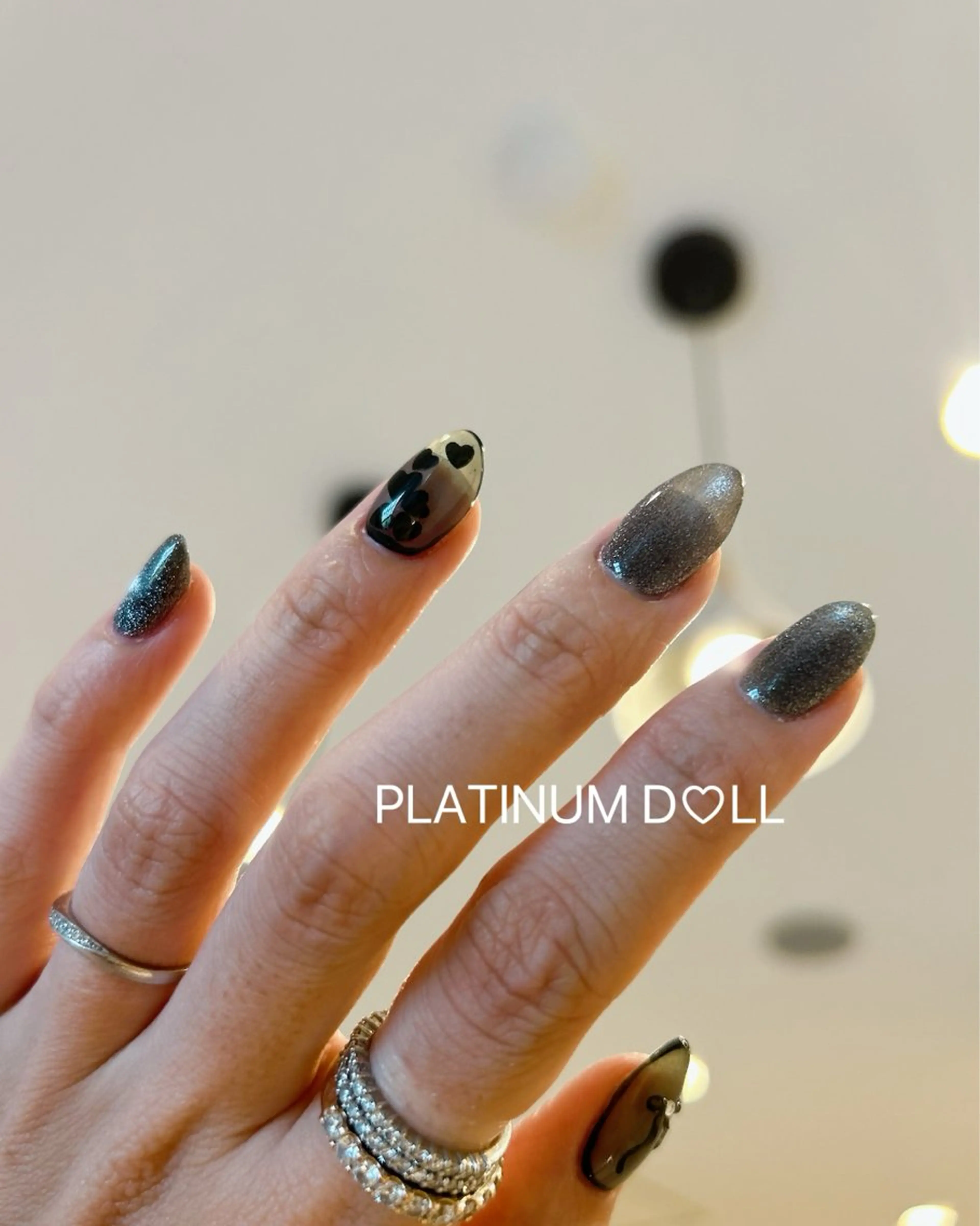 ネイル フットネイル グラデーション キラキラネイル 韓国ネイル マグネットネイル ハンドネイル 🎀PLATINUM DOLL はな🎀のネイルデザイン