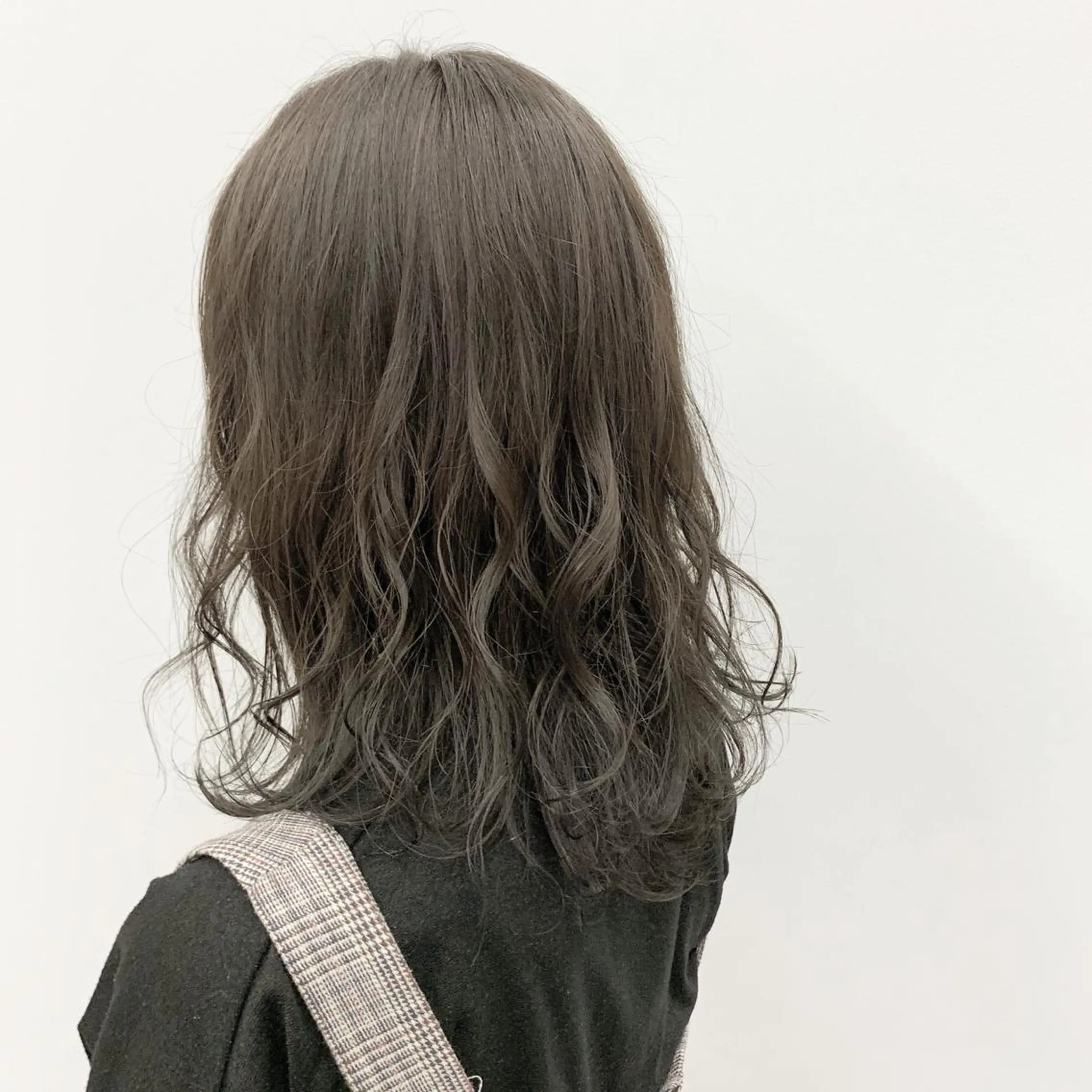 ミディアム カラー ヘアアレンジ Saki サキのヘアスタイル
