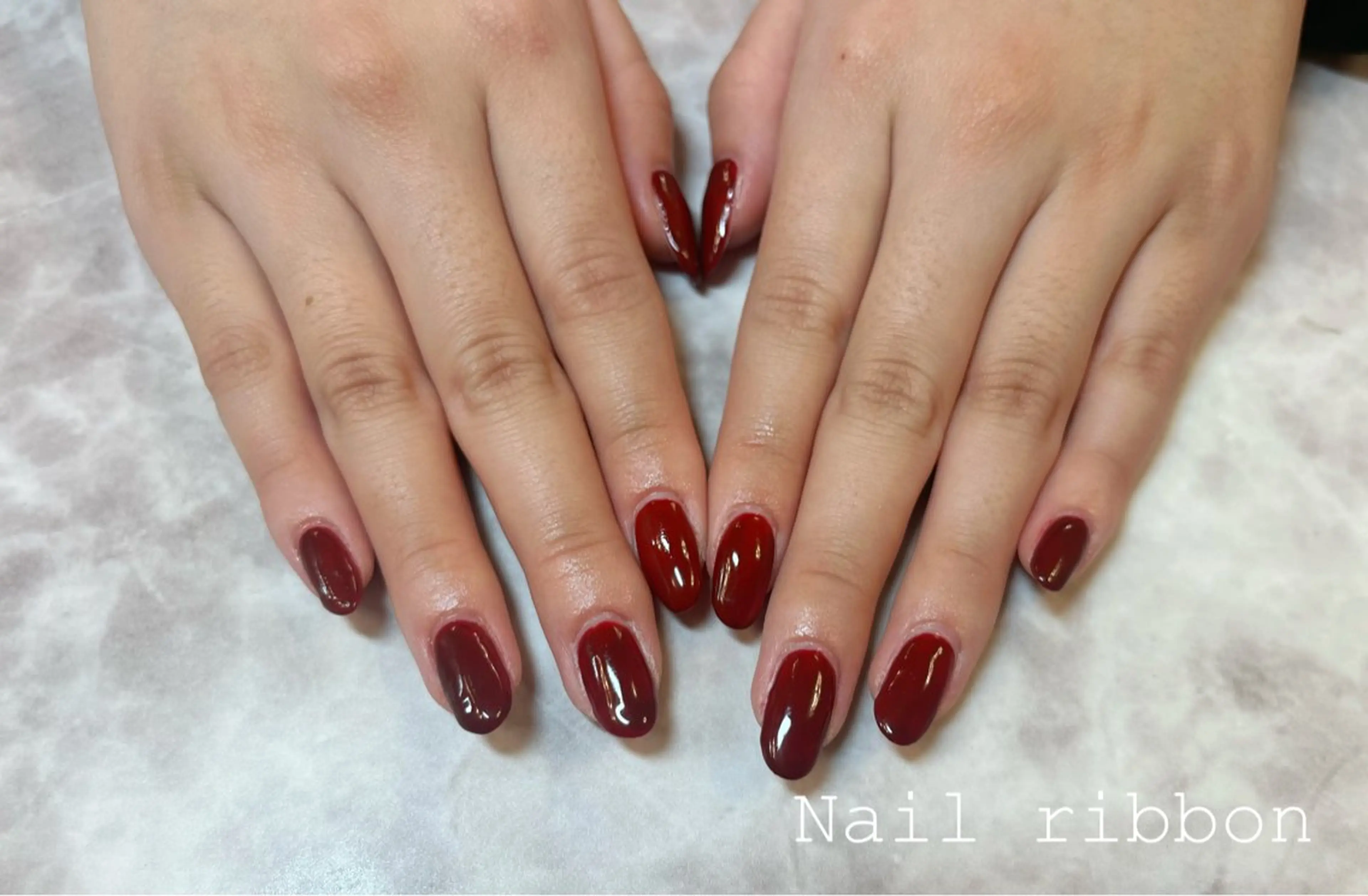 ネイル ボルドー ワンカラーネイル ネイルリボン 笠井のネイルデザイン